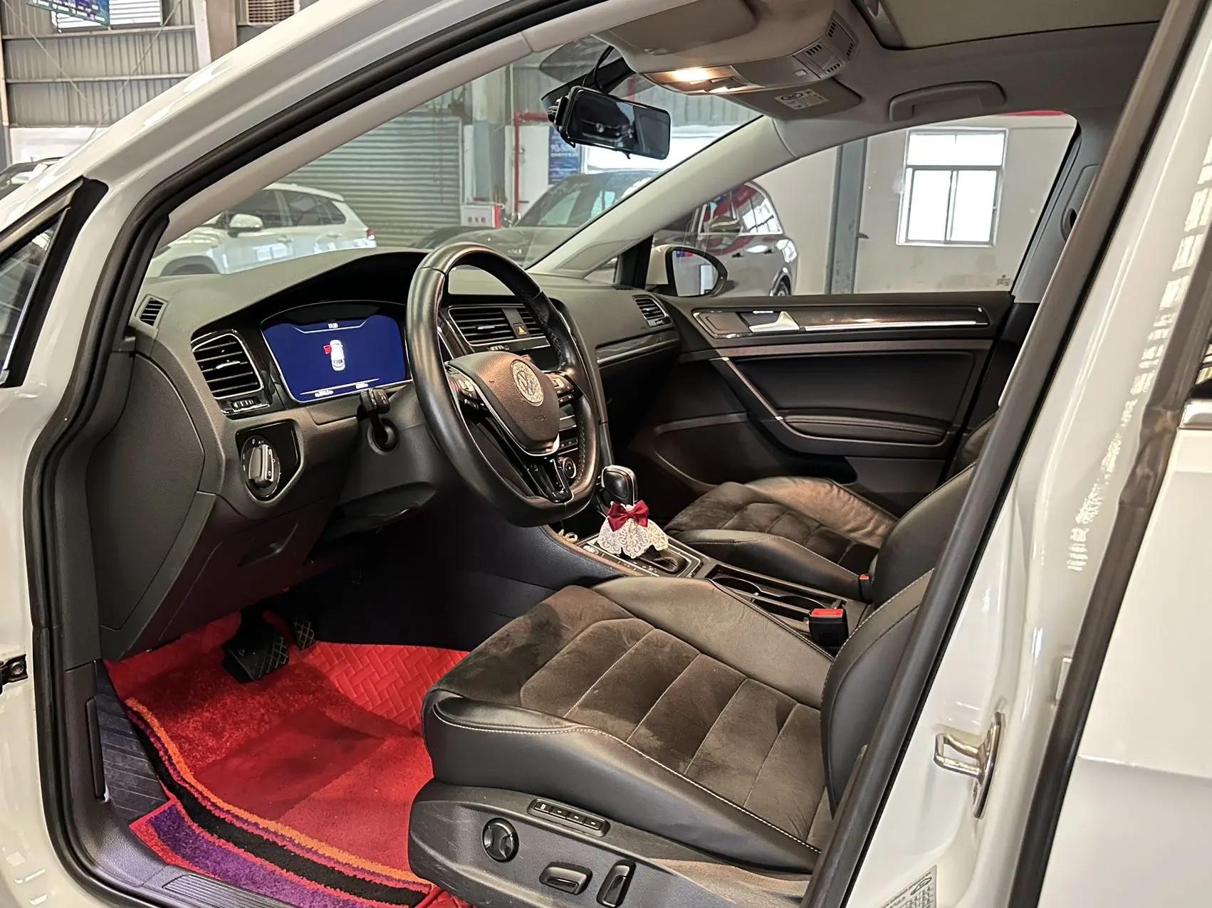 Golf 2020 Beloved Edition 280TSI DSG Luxury 7