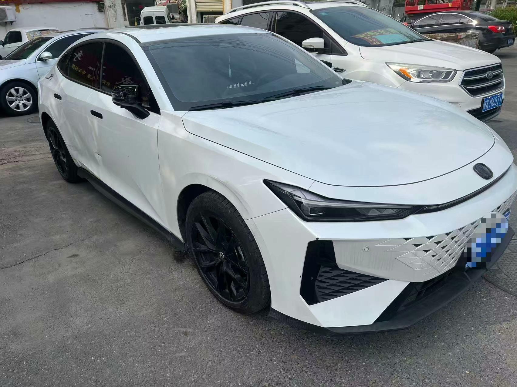 ChangAn UNI-V 2022 1.5T Honorable Model 3