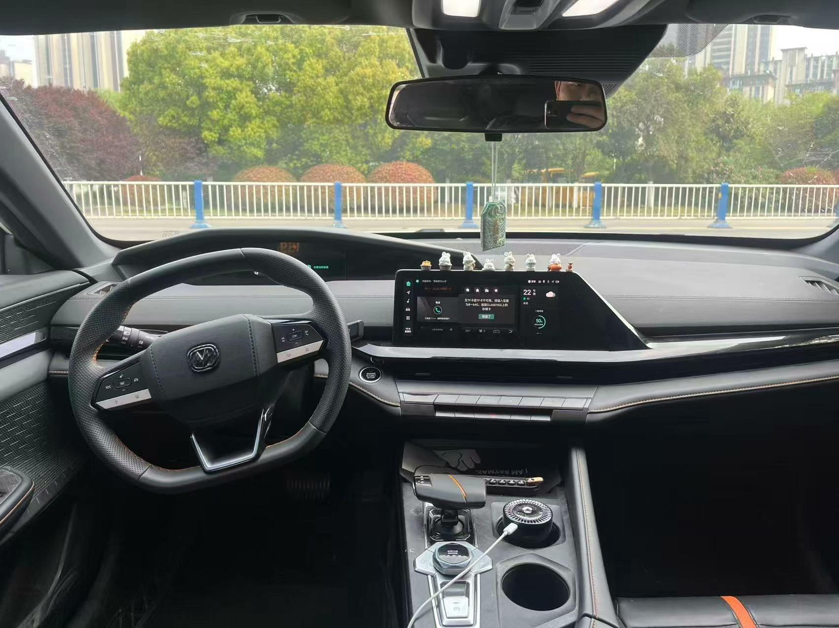 ChangAn UNI-V 2022 1.5T Honorable Model 5