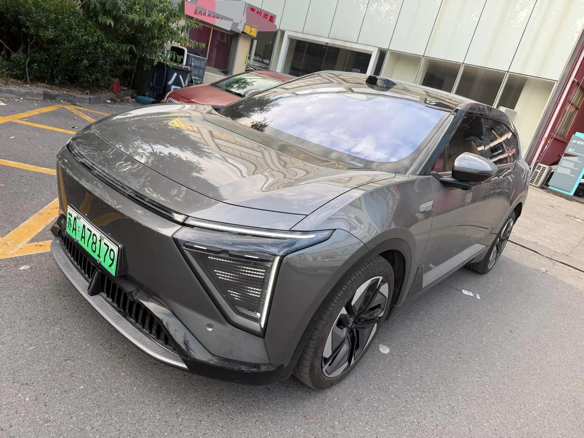 HiPhi HiPhi Y 2023 765km Flagship