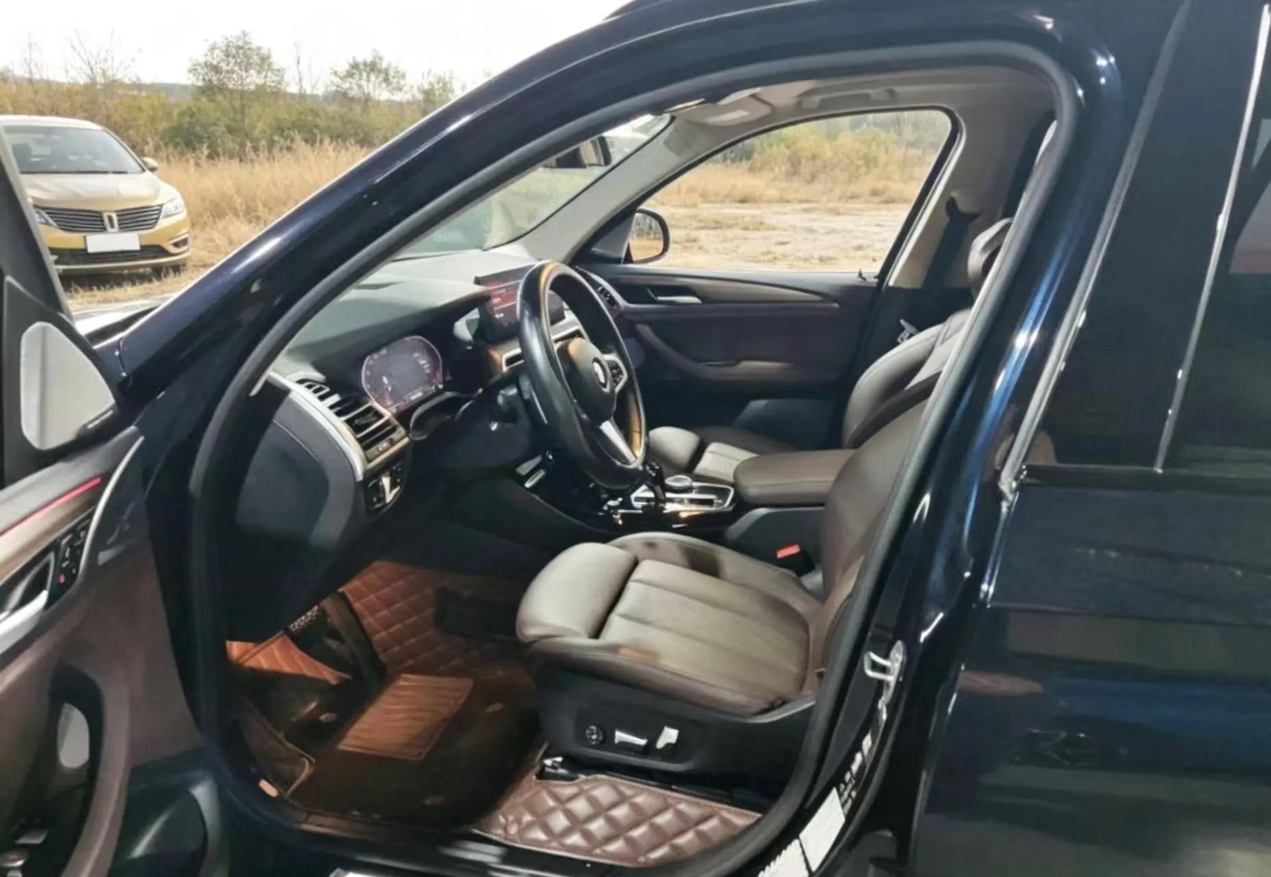 BMW X3 2022 xDrive30i Leading M Obsidian Night Suit 4