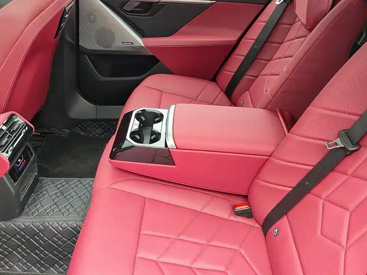 BMW 5 Series 2024 525Li M Sports Suit 12