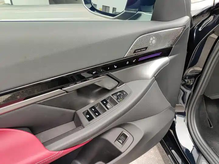 BMW 5 Series 2024 525Li M Sports Suit 9