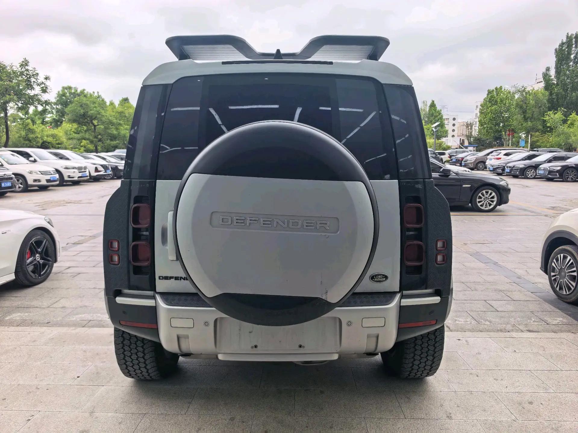 Land Rover Guard 2021 110 P400 Diablo Special Edition 7