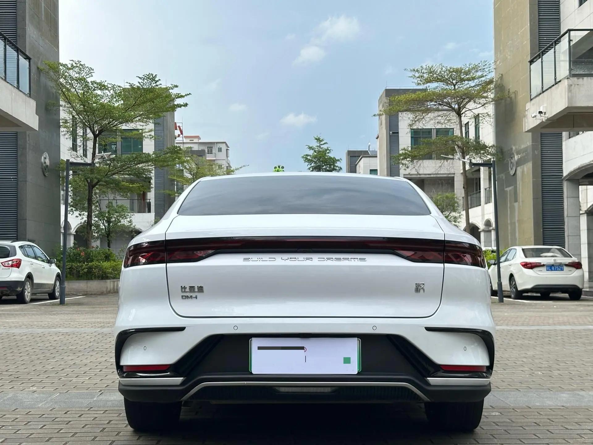 Han 2022 DM-i 121KM honorable model 8