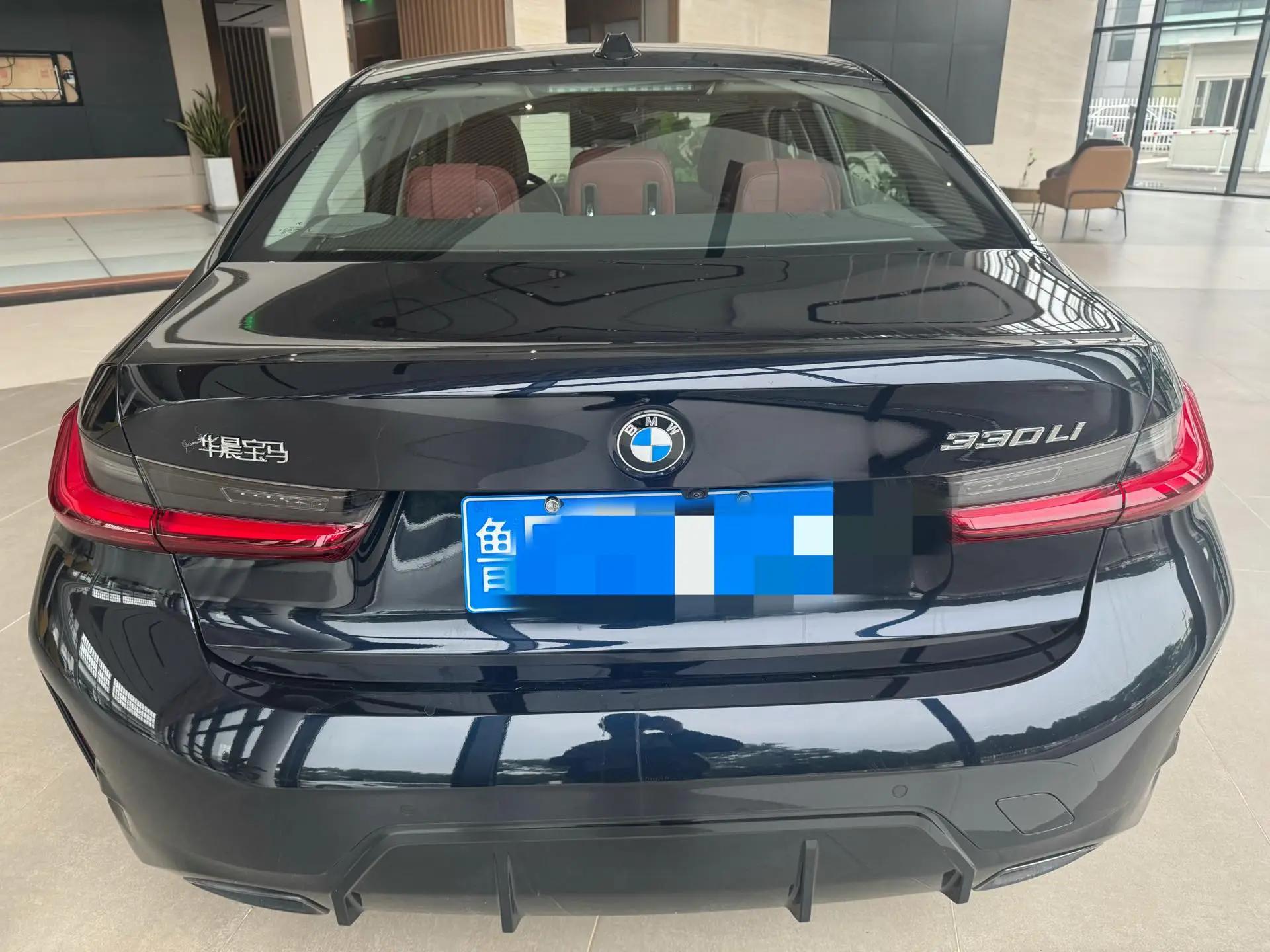 BMW 3 Series 2025 Model 330Li 2.0T M Sport Night Edition Automatic 4