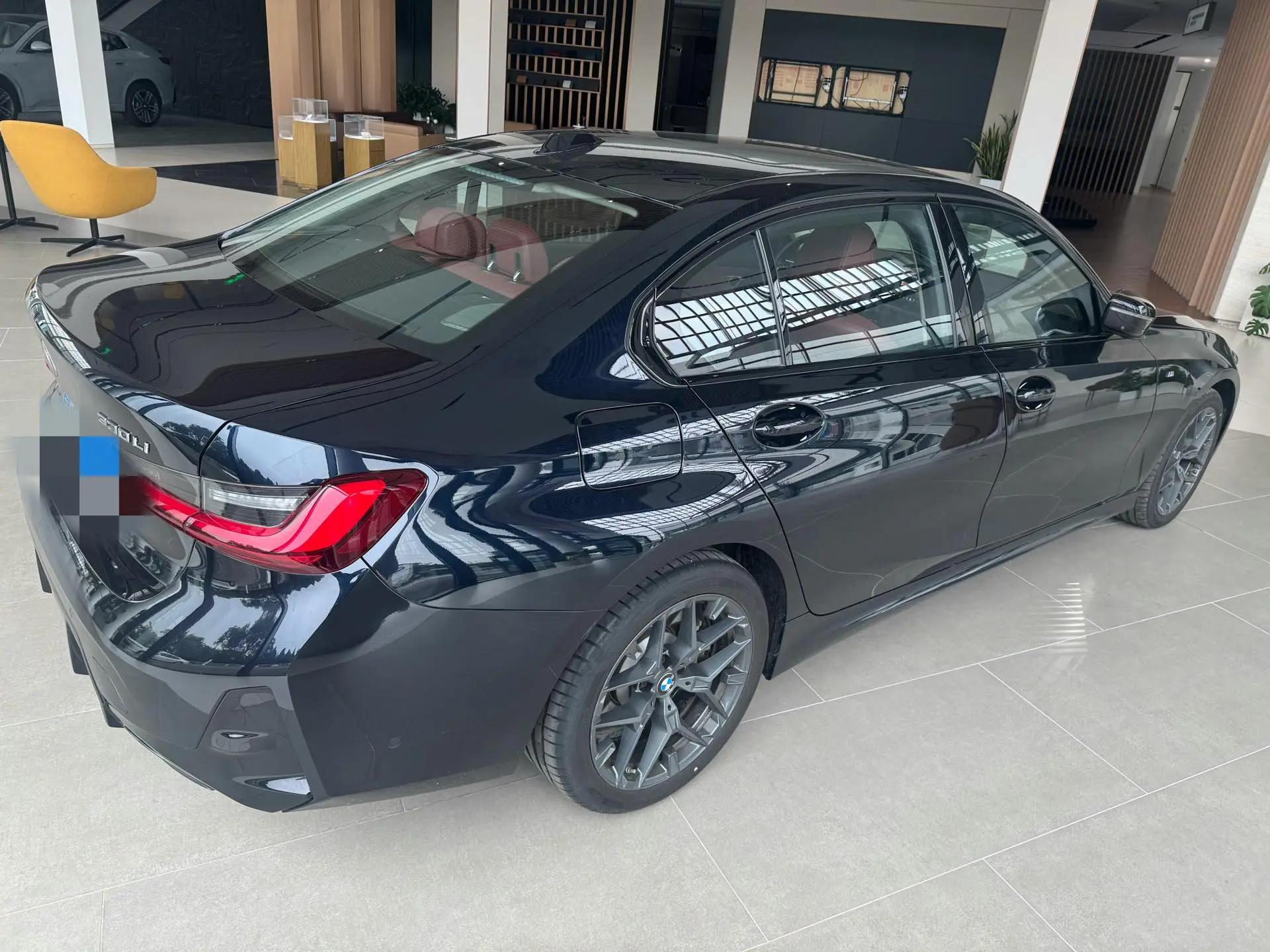 BMW 3 Series 2025 Model 330Li 2.0T M Sport Night Edition Automatic 6