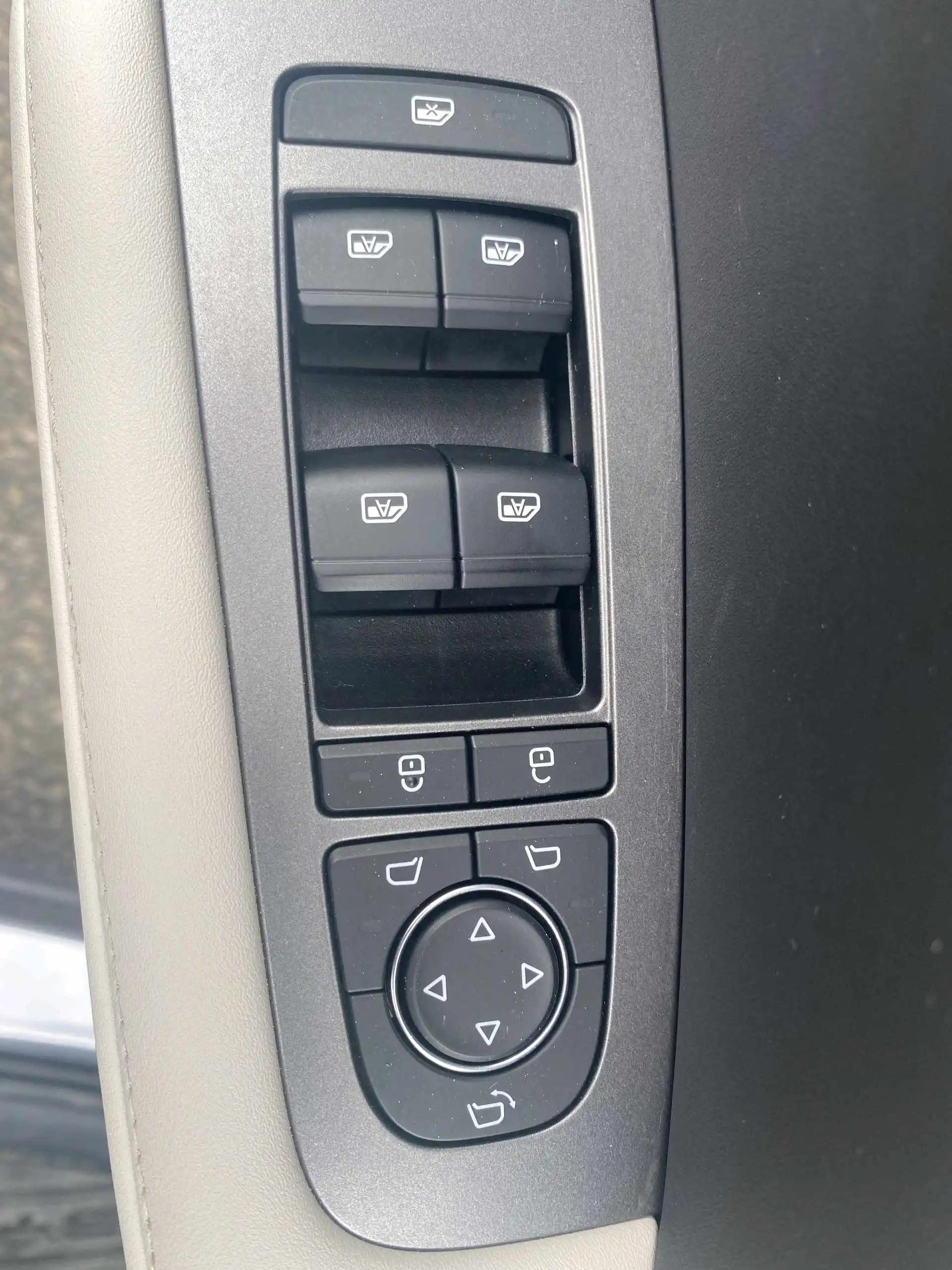 BYD 2025 Yuan UP Smart Driving 401KM Vital Automatic Gear 14