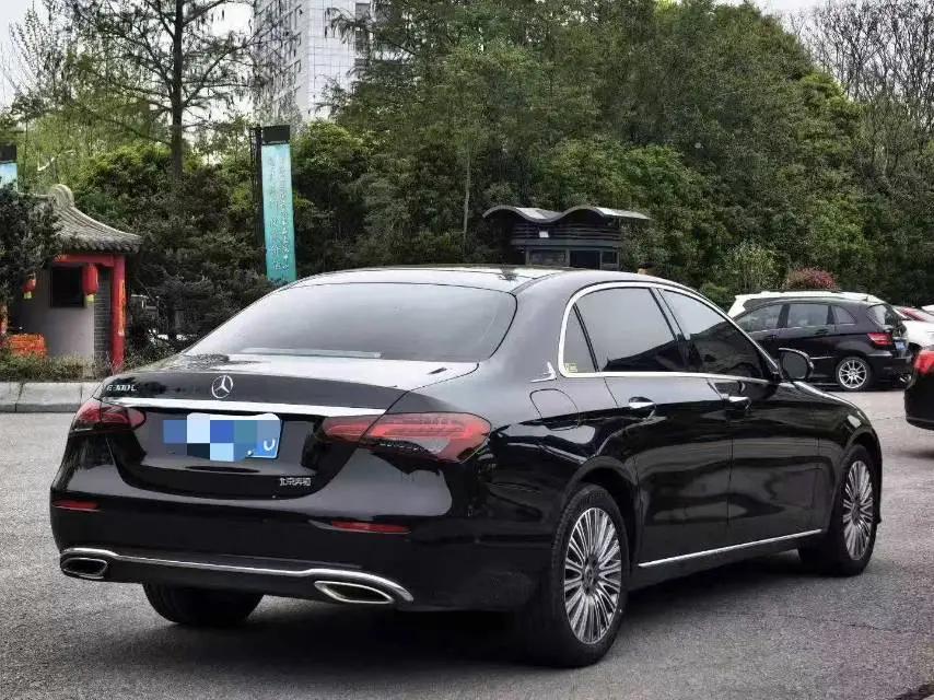 Mercedes Benz E-Class 2023 E 300 L Fashion 4