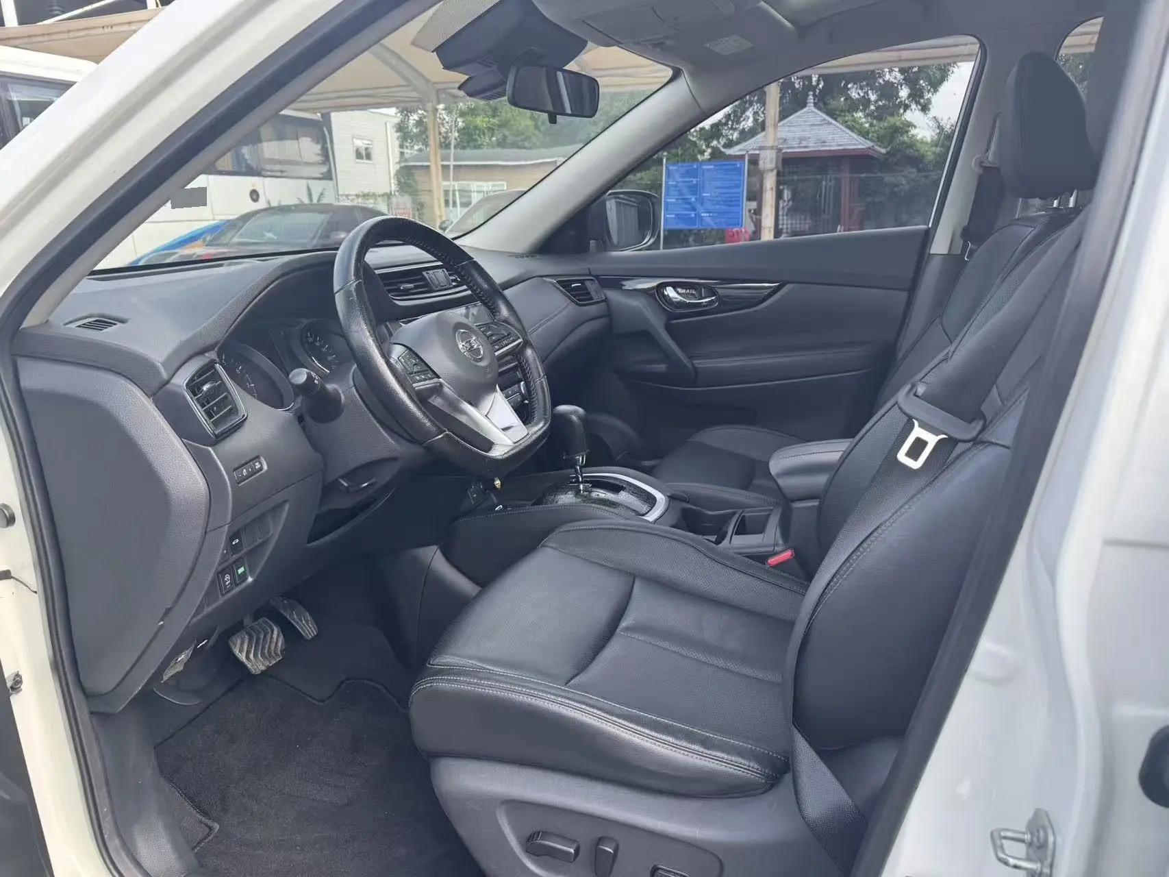 X-Trail 2021 2.0L CVT 2WD XL ITS Comfort Commemorative Edition 4