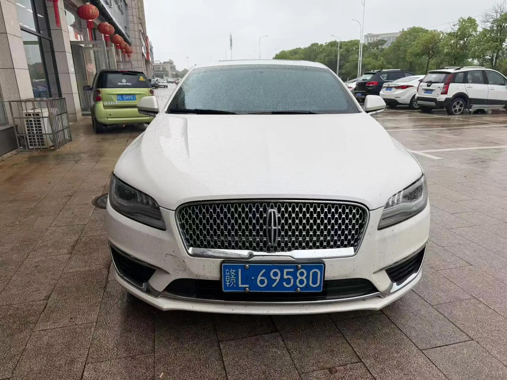 Lincoln MKZ 2020 2.0T Premium Edition 2