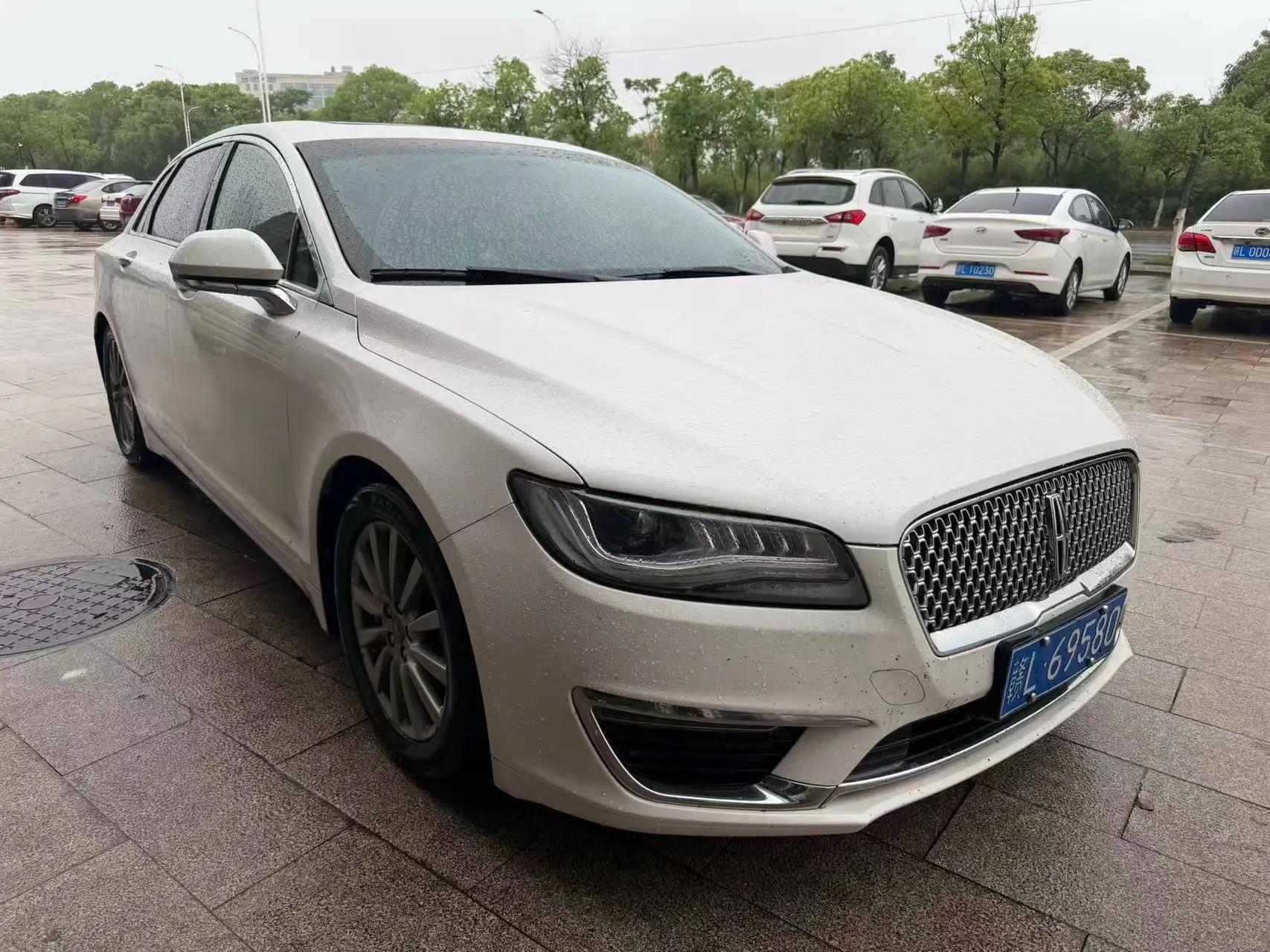 Lincoln MKZ 2020 2.0T Premium Edition 3