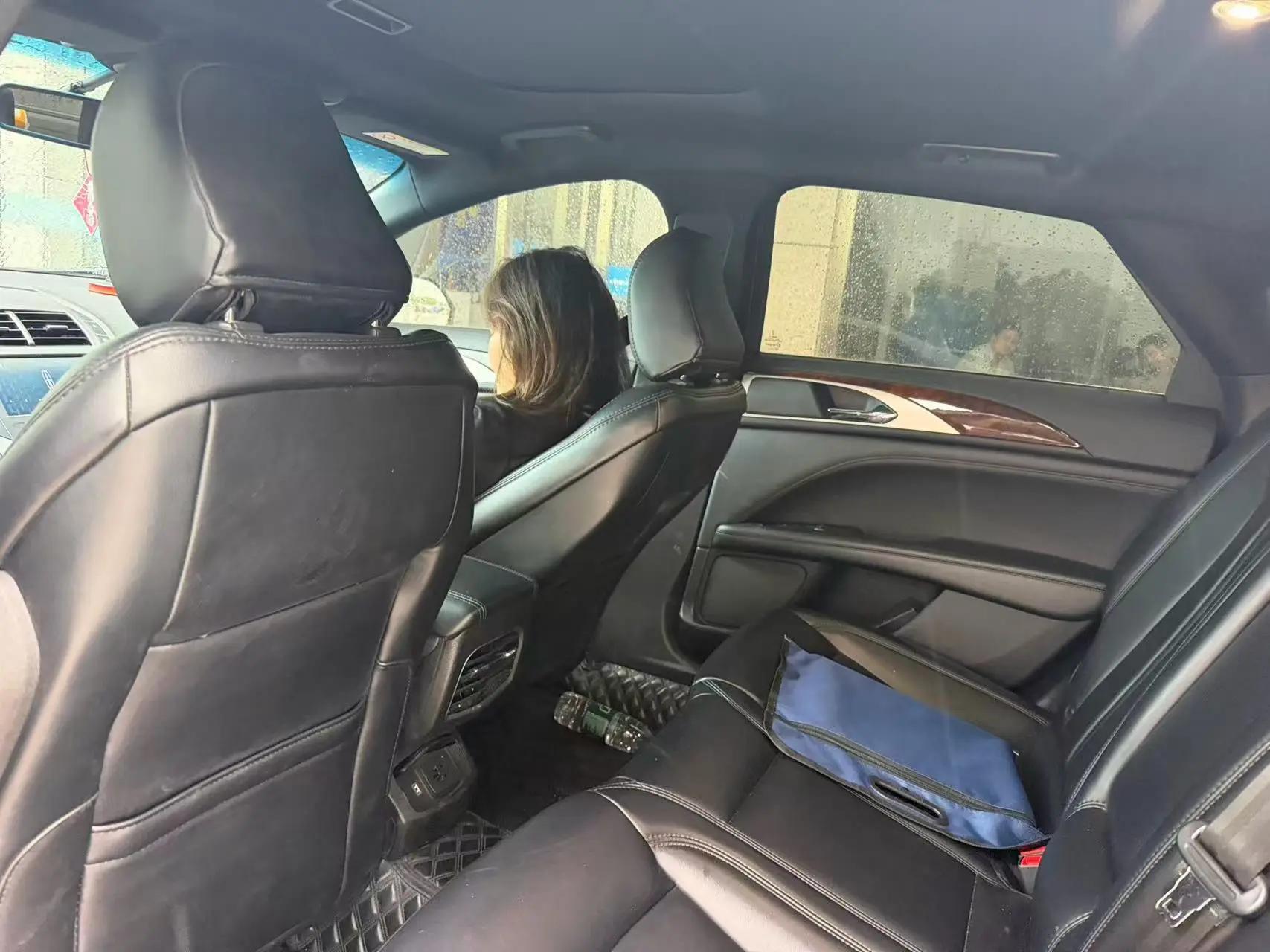 Lincoln MKZ 2020 2.0T Premium Edition 5