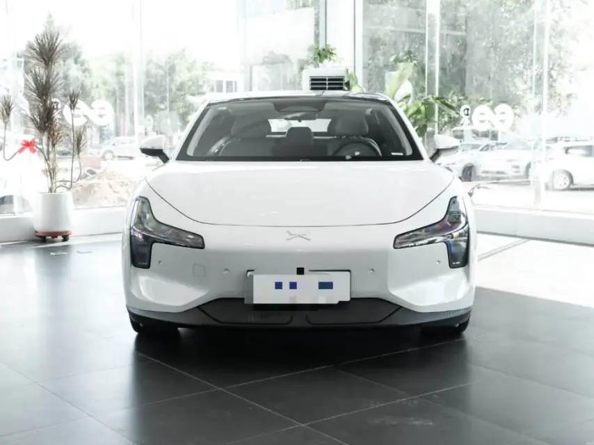 Xpeng MONA M03 2025 160kW basic model 2