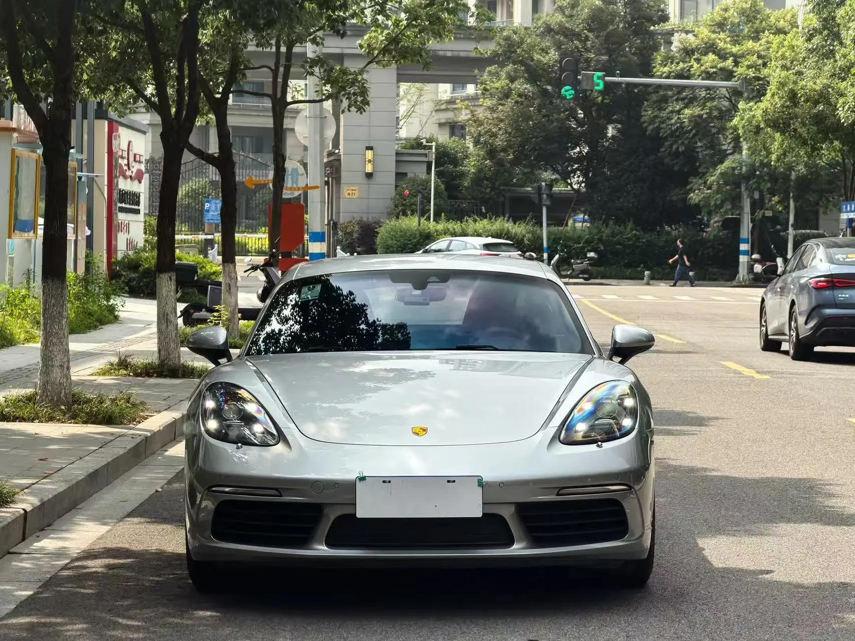 Porsche 718 2022 Cayman 2.0T 2