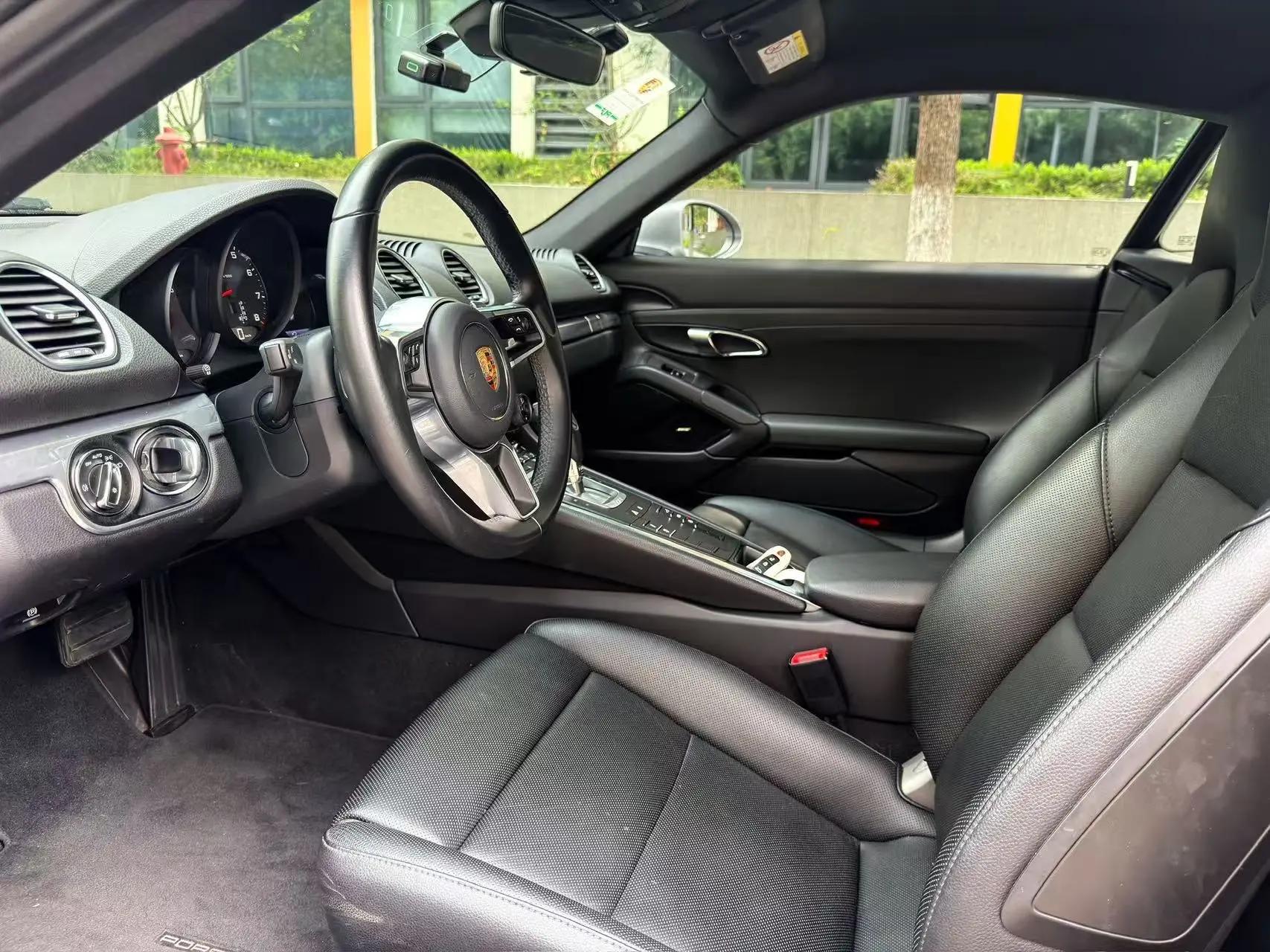 Porsche 718 2022 Cayman 2.0T 4