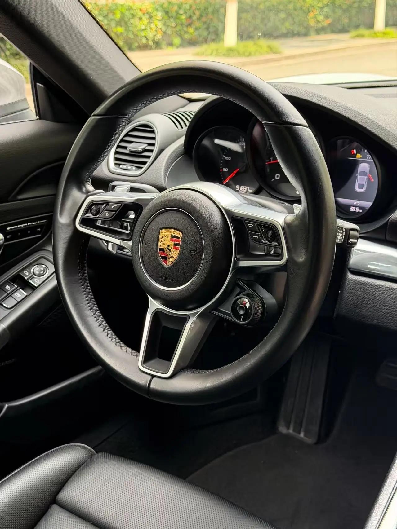 Porsche 718 2022 Cayman 2.0T 6