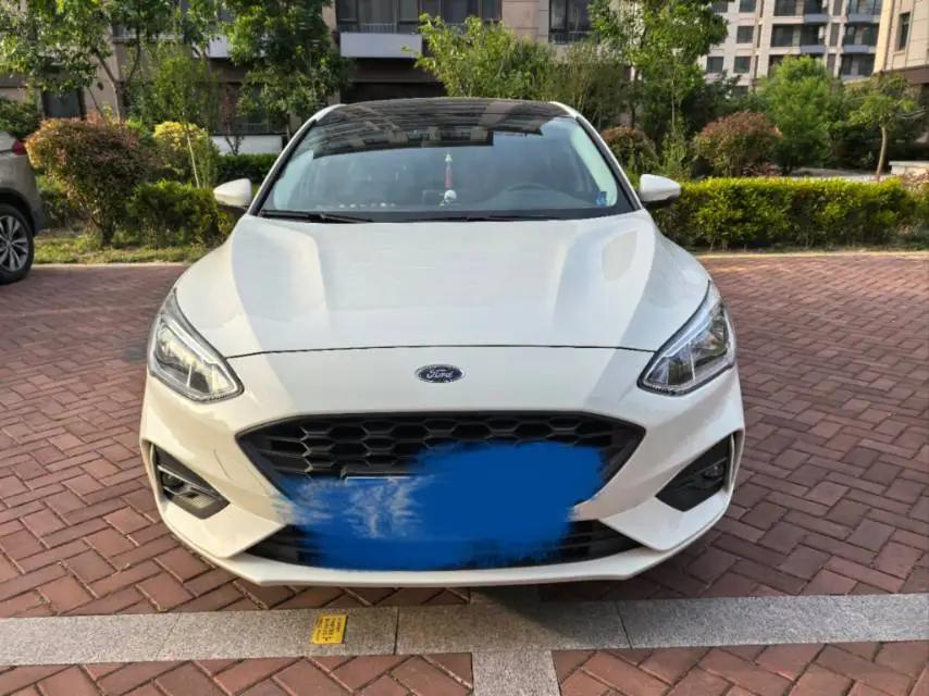 Fox 2020 hatchback EcoBoost 180 automatic front tide 3
