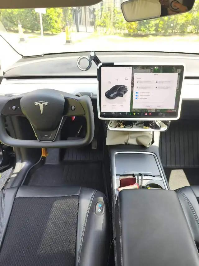 2024 Model Y Rear-Wheel Drive Edition 2