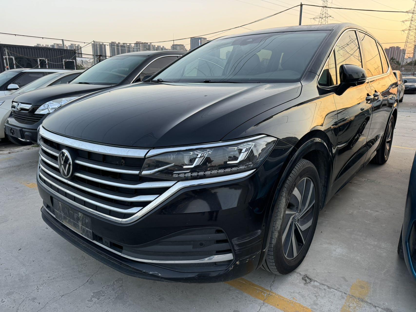 Volkswagen 2024 models of Viran (Viloran) 2.0TSI 330TSI Deluxe Edition Automatic Gear