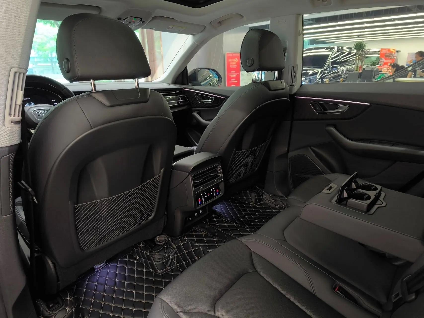 Audi Q8 2022 55 TFSI Deluxe Dynamic 14