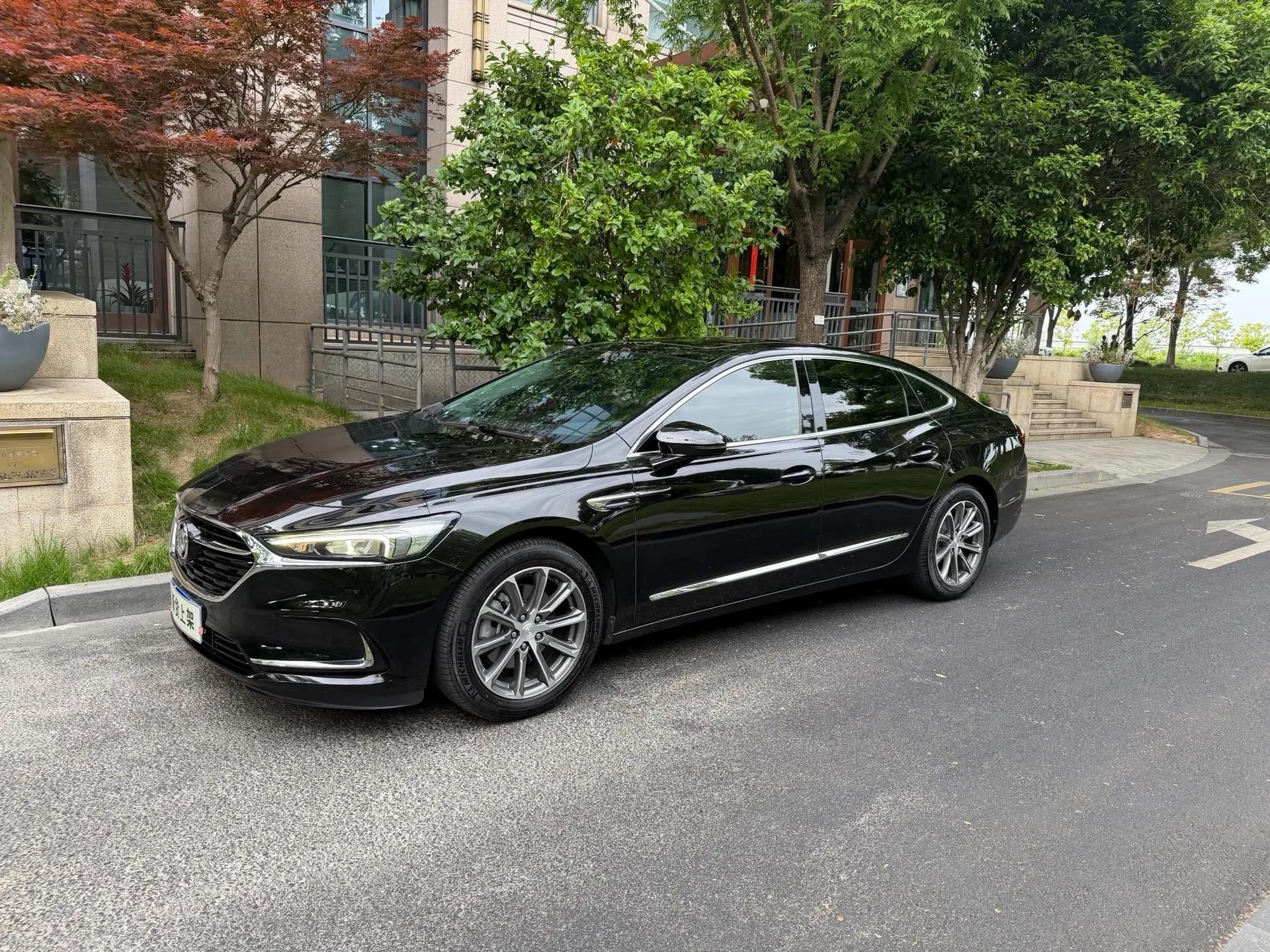 LaCrosse 2022 652T Luxury Model
