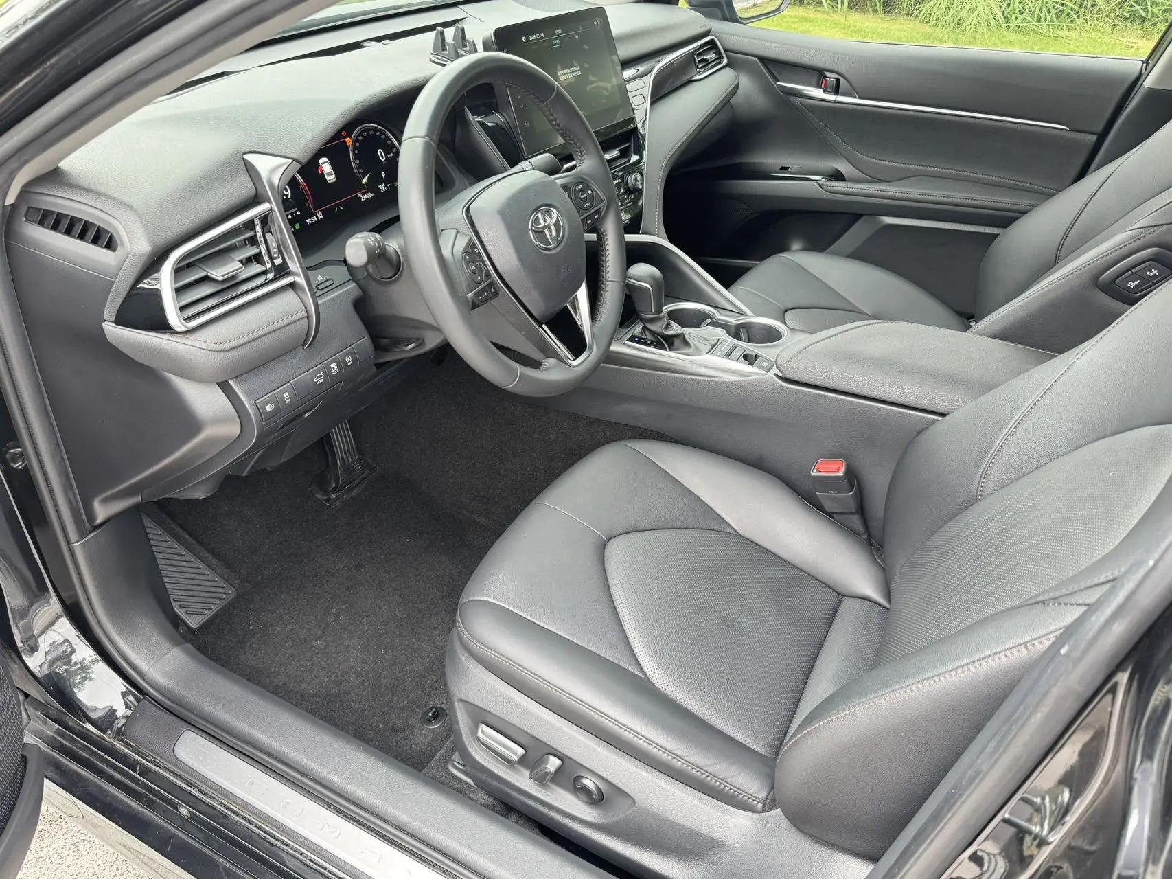 Camry 2021 2.5G Deluxe Edition 3