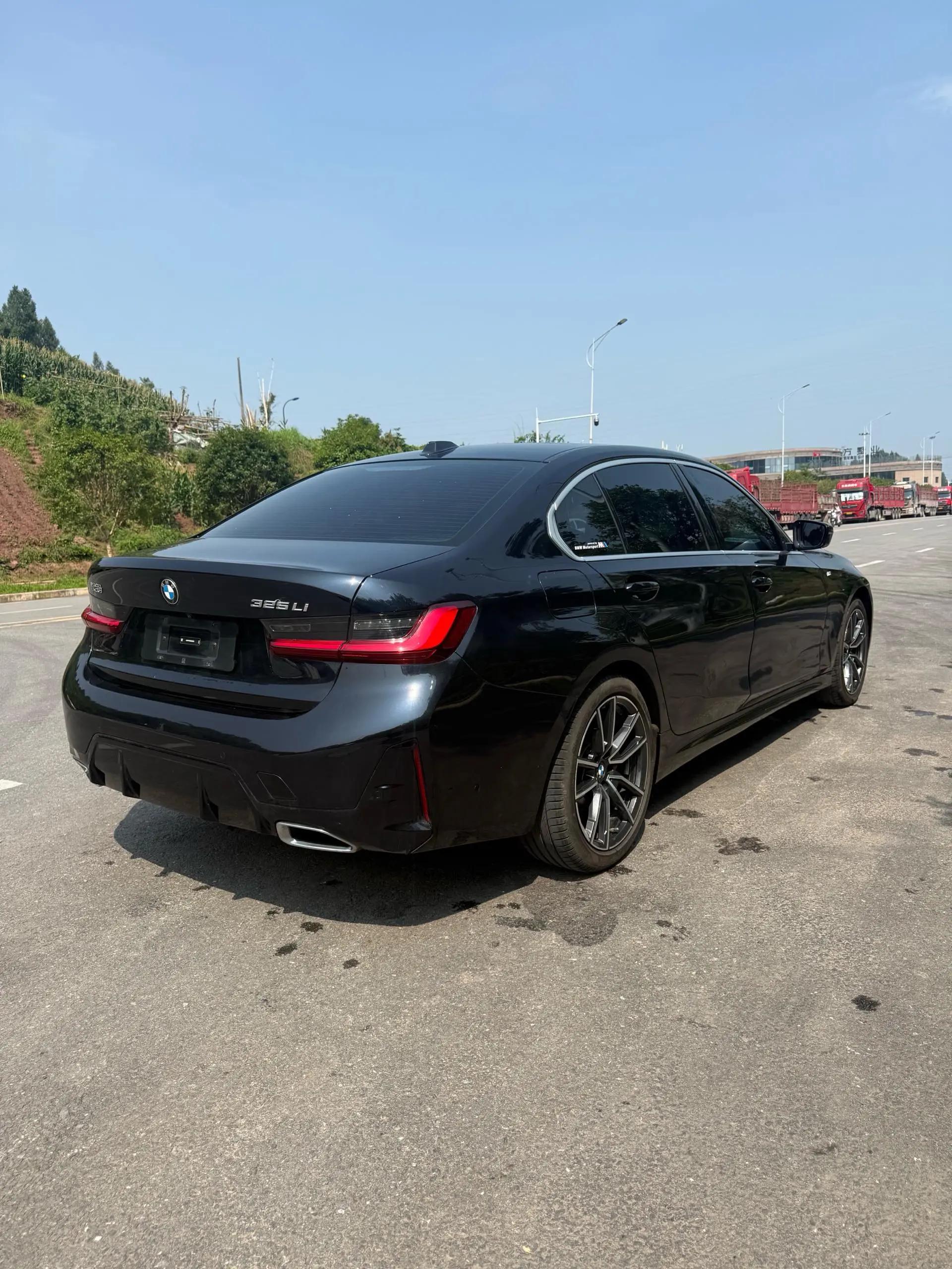 BMW 3 Series 2025 Model 325Li 2.0T M Sport Package Automatic 3