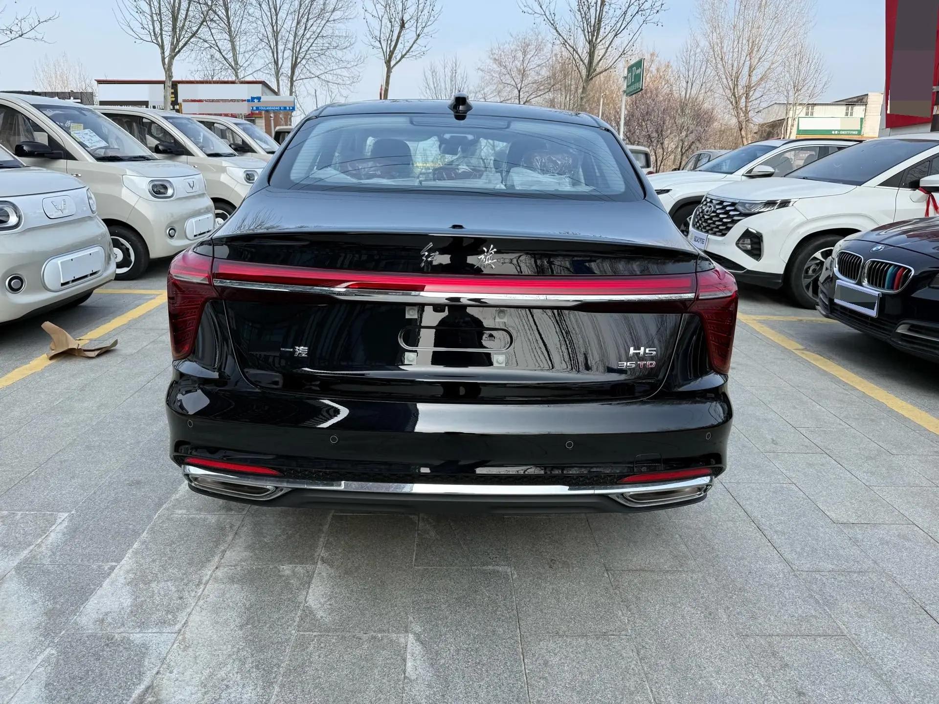 HongQi H5 2024 1.5T DCT Zhilian Flag Rhyme Edition 8