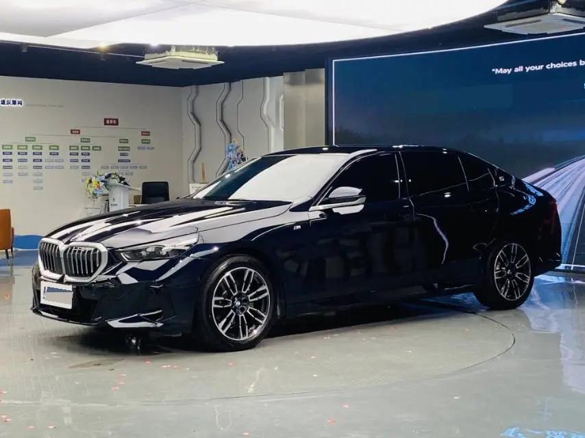 BMW 5 Series 2025 Model 525Li 48V 2.0T M Sport Package Automatic