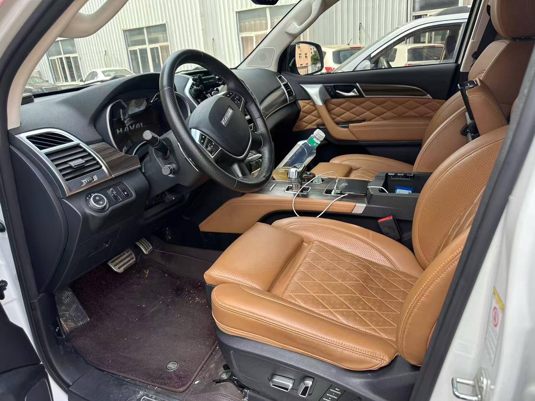 Haval H9 2020 2.0T Gasoline Four-wheel Drive Smart 5-seat 3