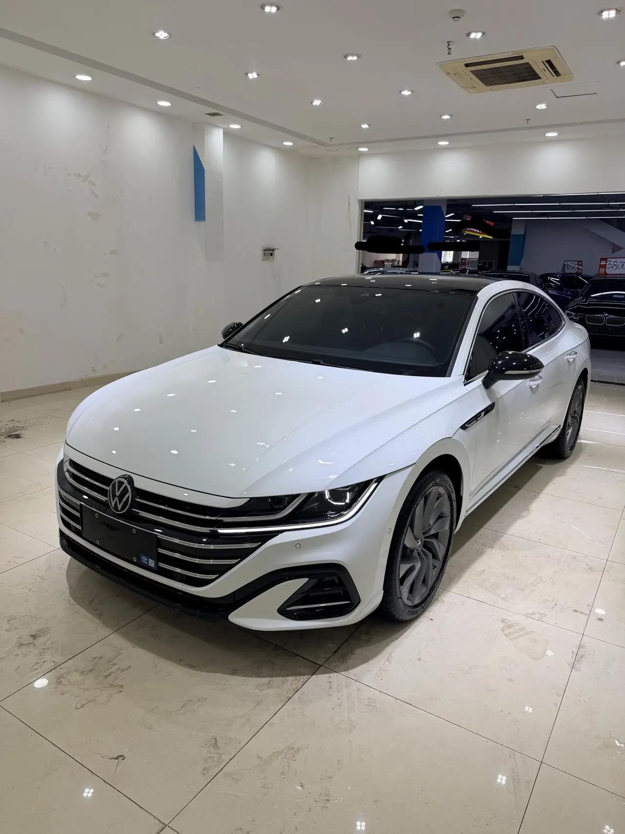 Volkswagen 2025 CC 2.0TSI 380TSI Dazzling Enjoyment Model Automatic