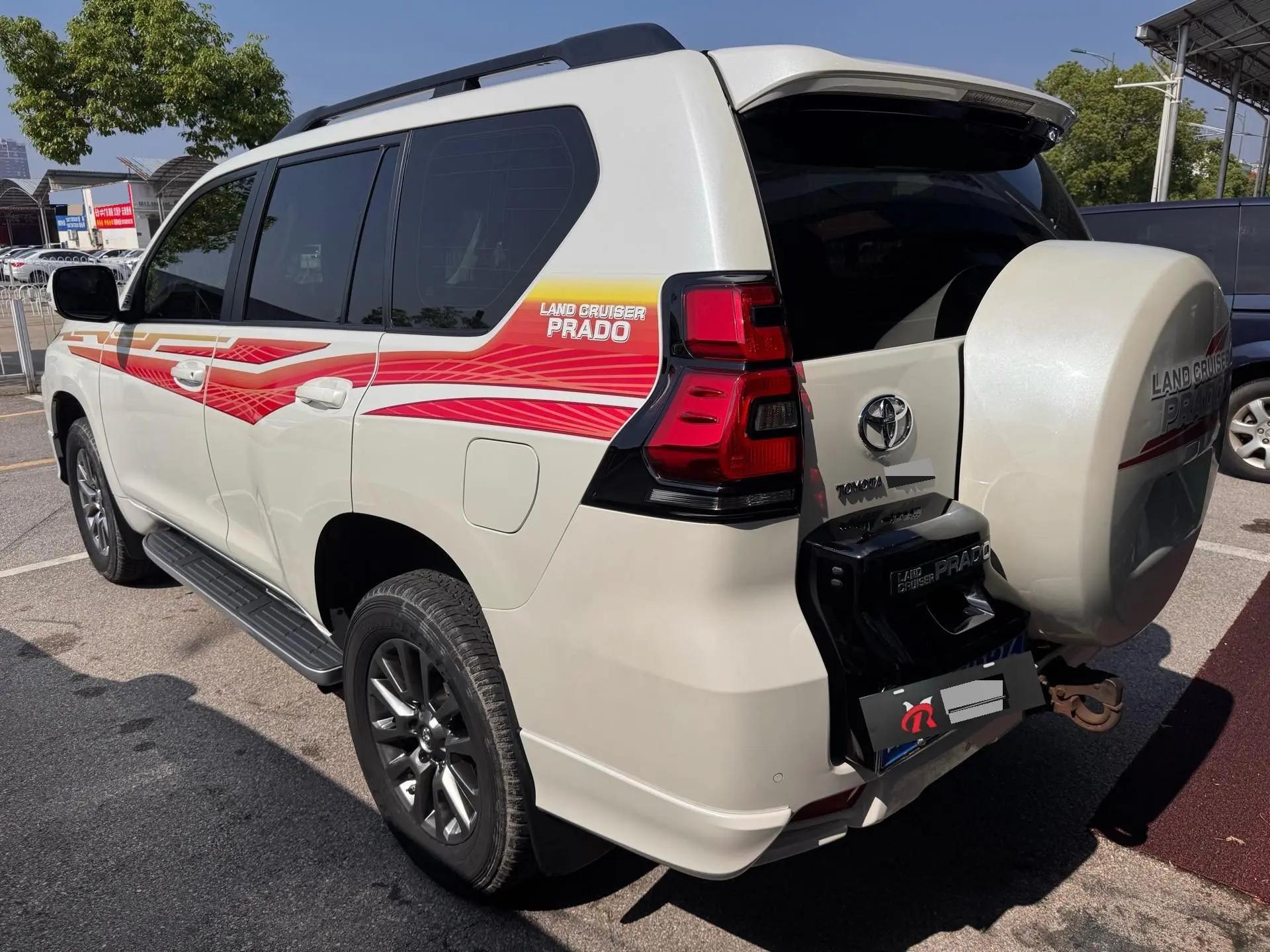 Prado 2019 3.5L Auto TX-L Premium Edition Rear Hanging Spare Tire 9
