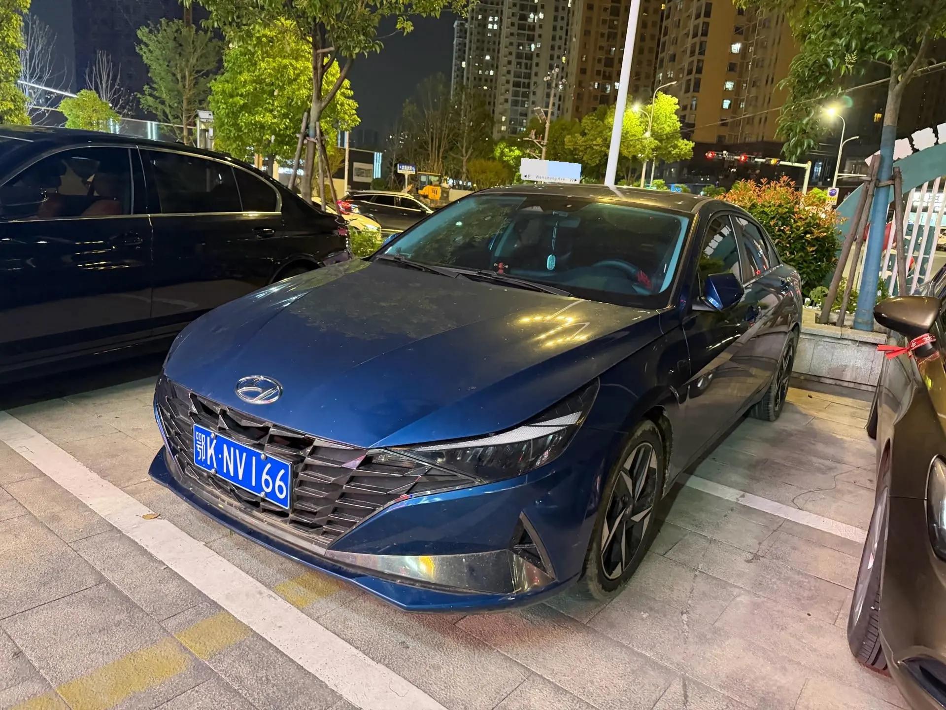 Elantra 2021 1.5L CVT LUX Prestige Edition