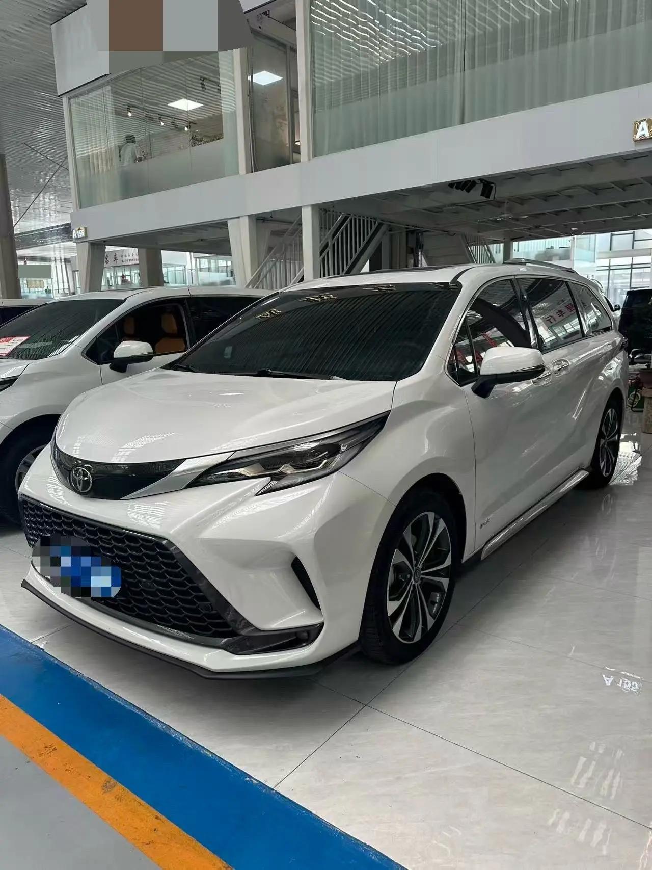 Toyota 2024 Grevia HYBRID 2.5 Stepless Premium PLUS Edition Automatic Gear
