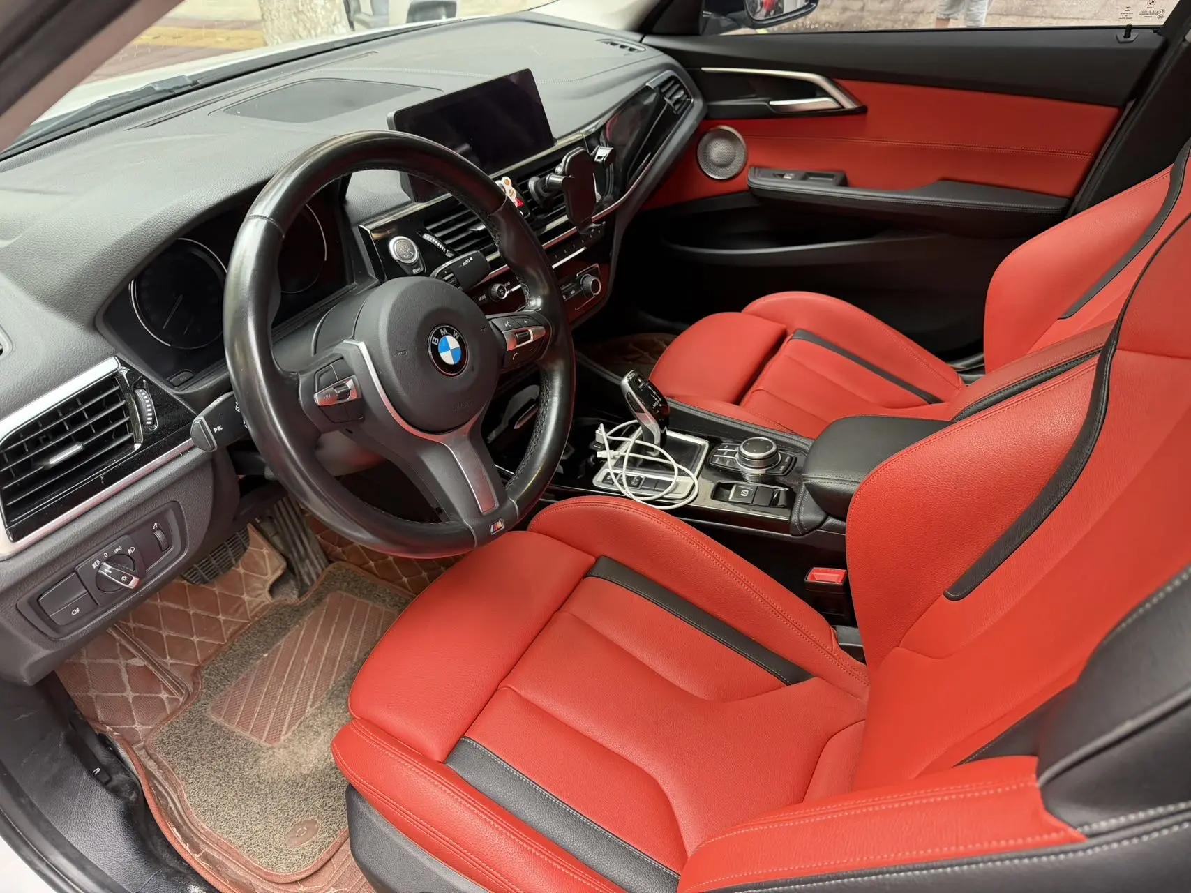 BMW 1 Series 2021 125i M Sport Night Edition 6