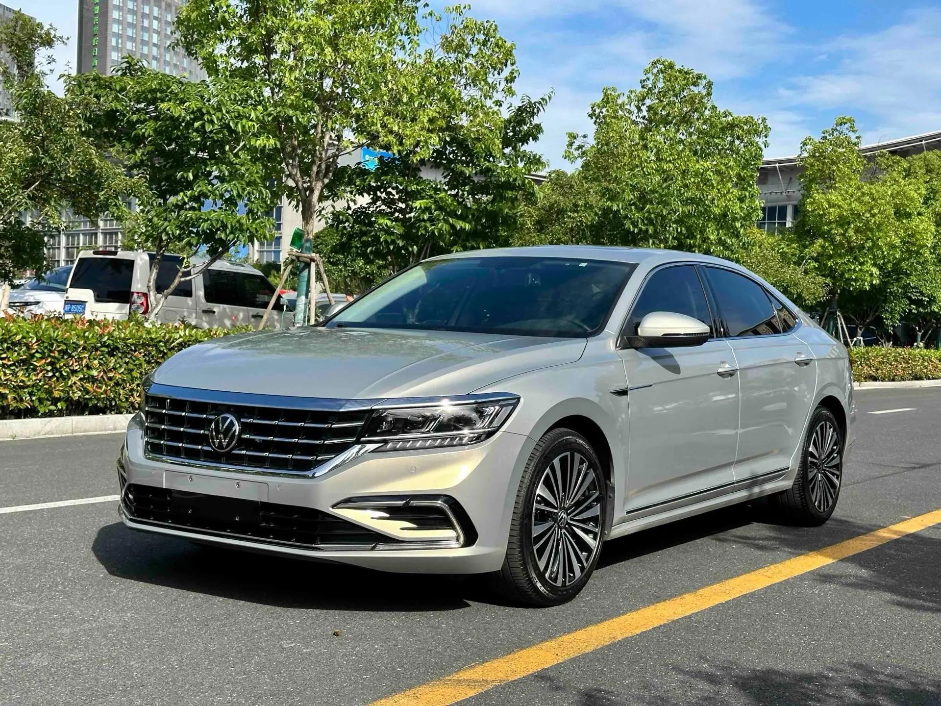 Passat 2021 330TSI Deluxe Edition