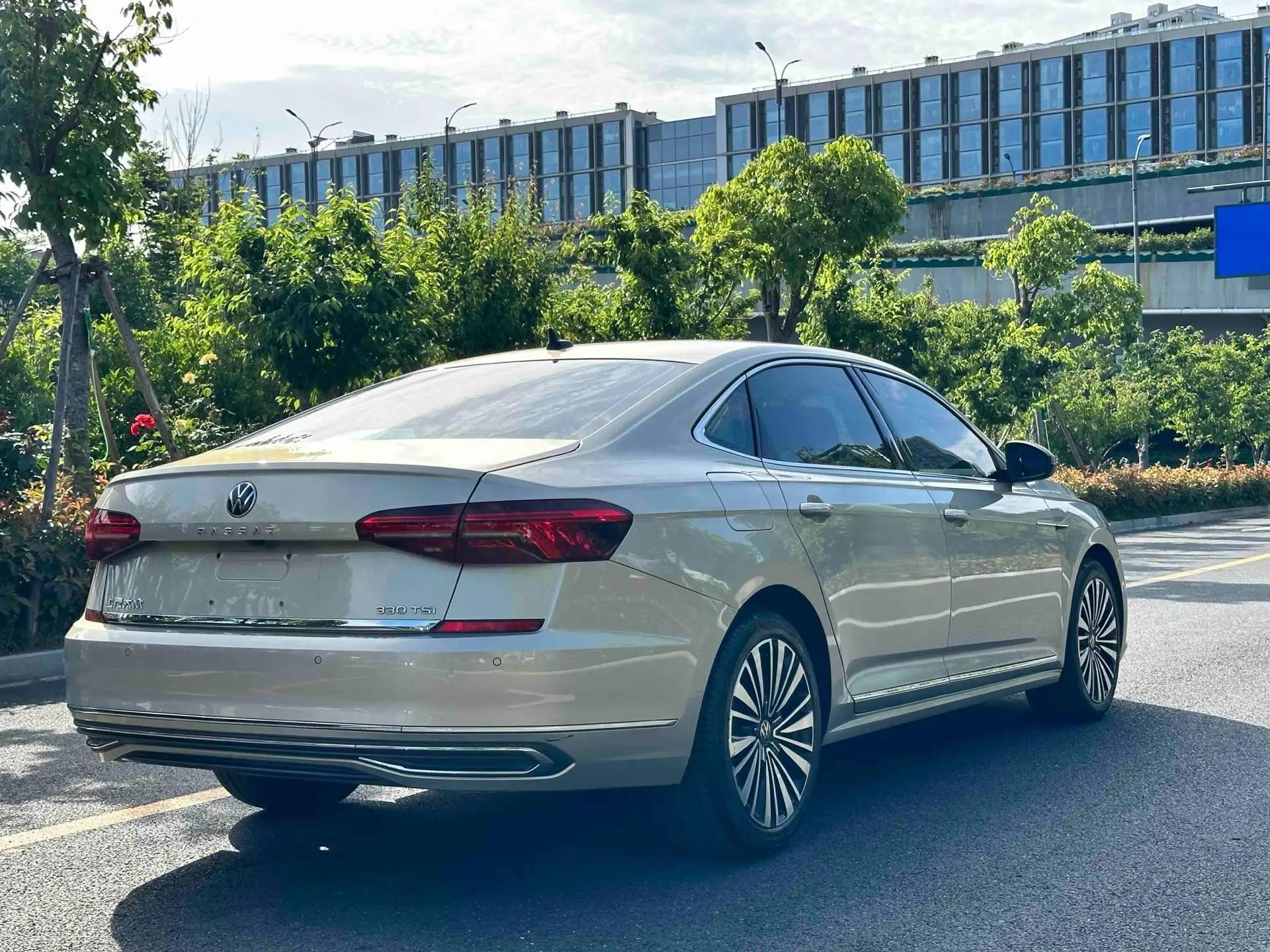 Passat 2021 330TSI Deluxe Edition 12