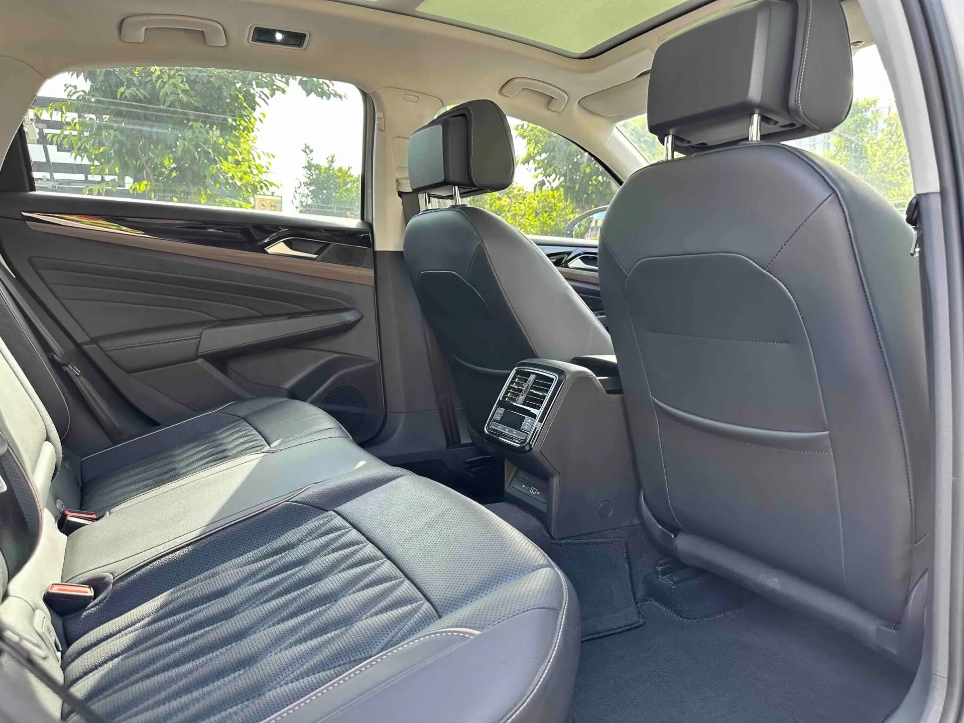 Passat 2021 330TSI Deluxe Edition 4