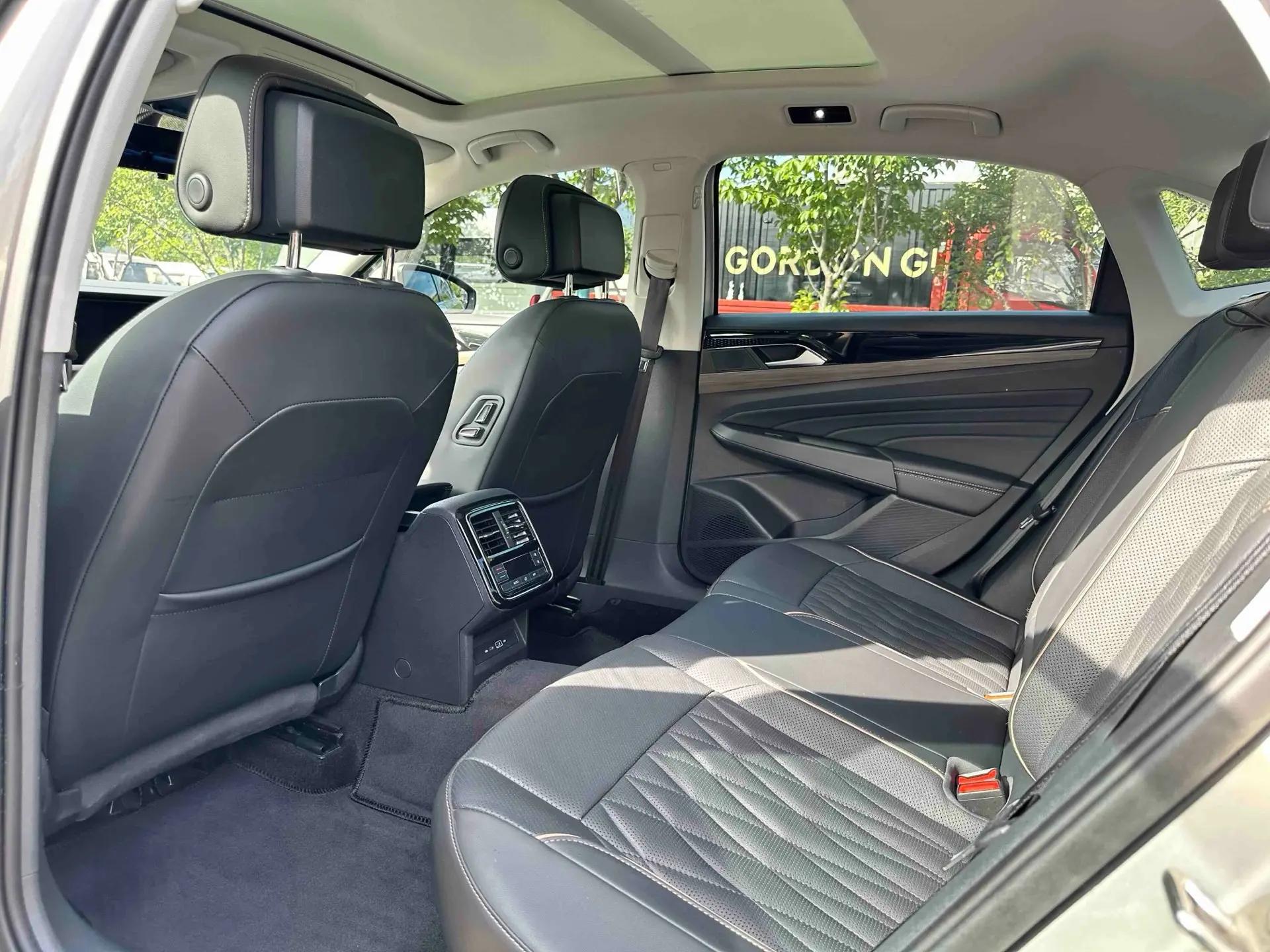 Passat 2021 330TSI Deluxe Edition 7