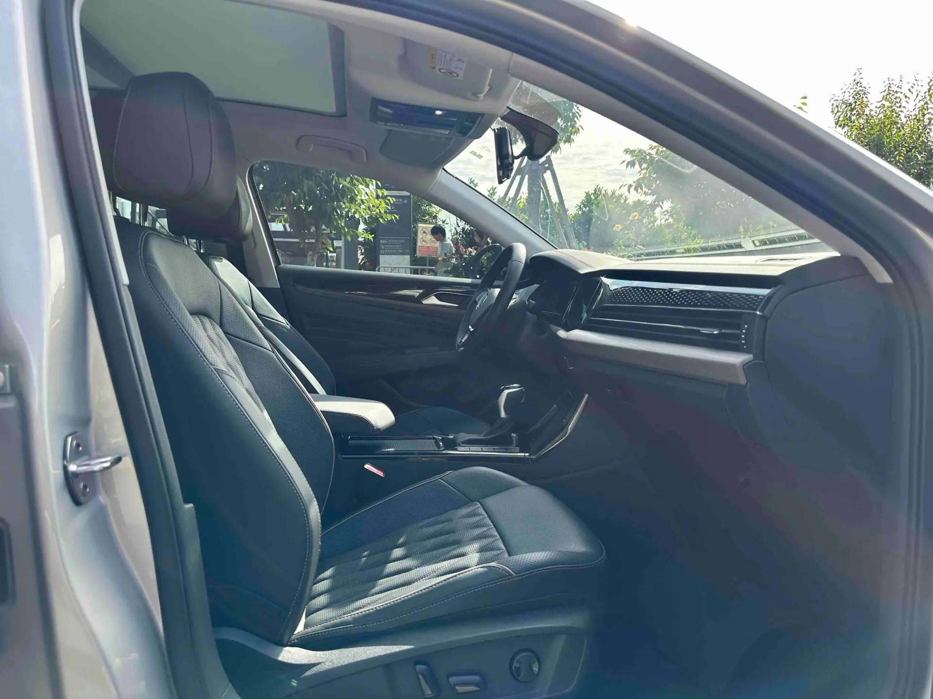 Passat 2021 330TSI Deluxe Edition 8