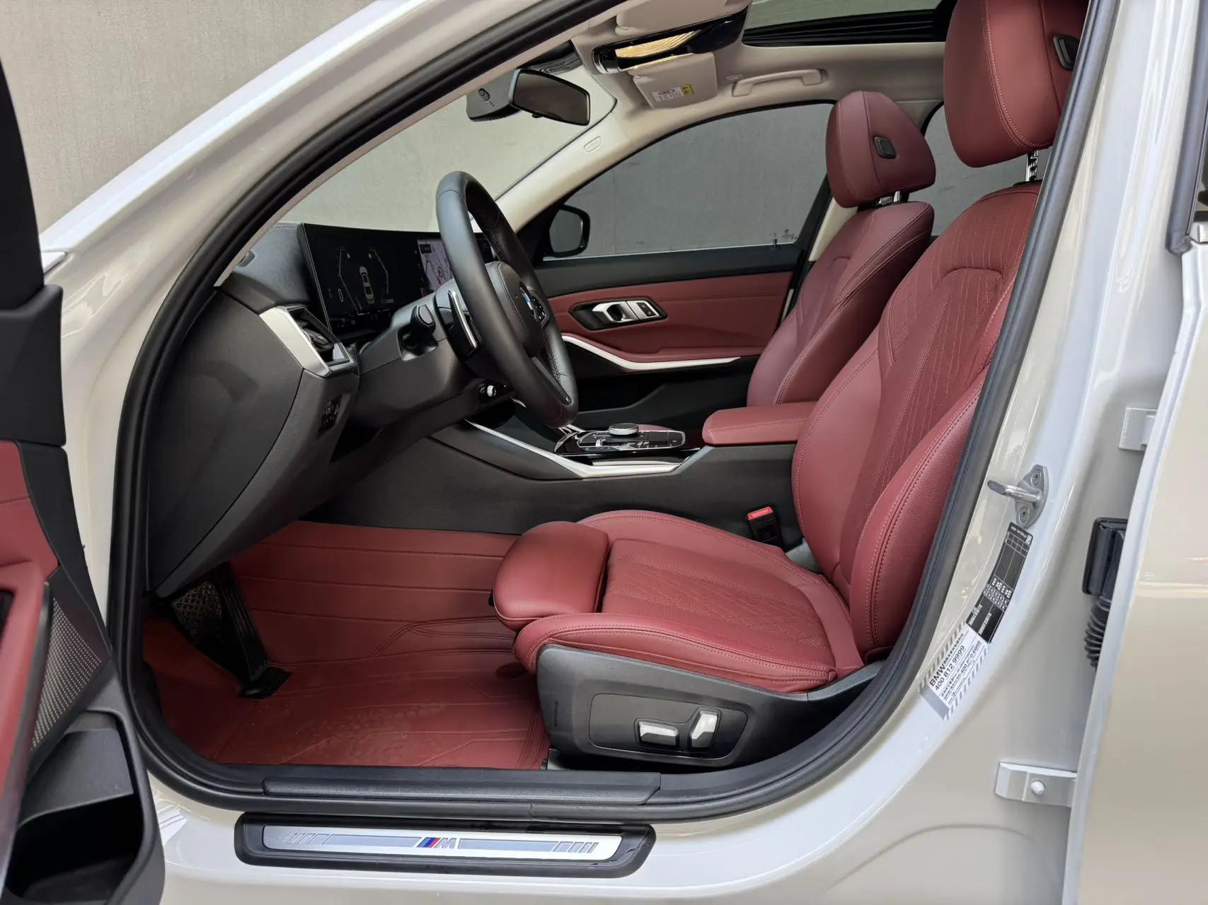 BMW 3 Series 2023 320Li M Sports Suit 6