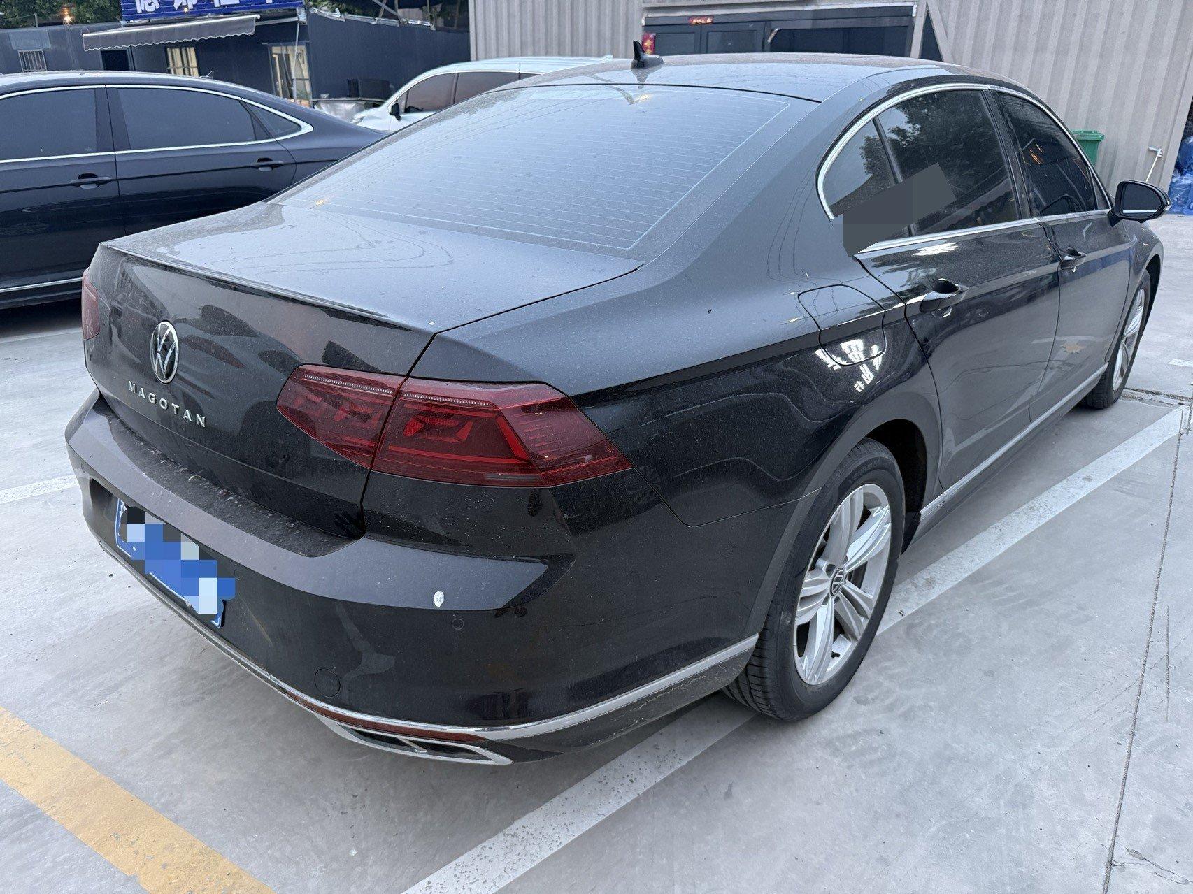 Magotan 2022 280TSI DSG Basic 7