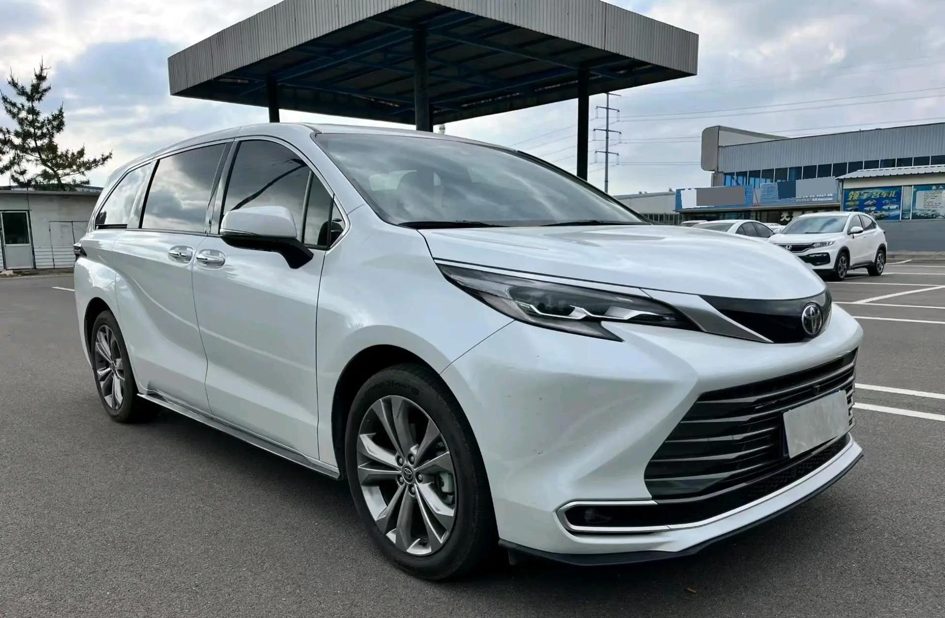 Toyota 2026 Sana 2.5 Stepless Four-wheel Drive Premium Edition Automatic Transmission 2