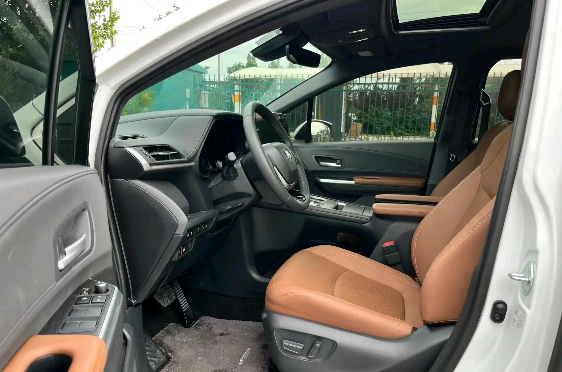 Toyota 2026 Sana 2.5 Stepless Four-wheel Drive Premium Edition Automatic Transmission 5