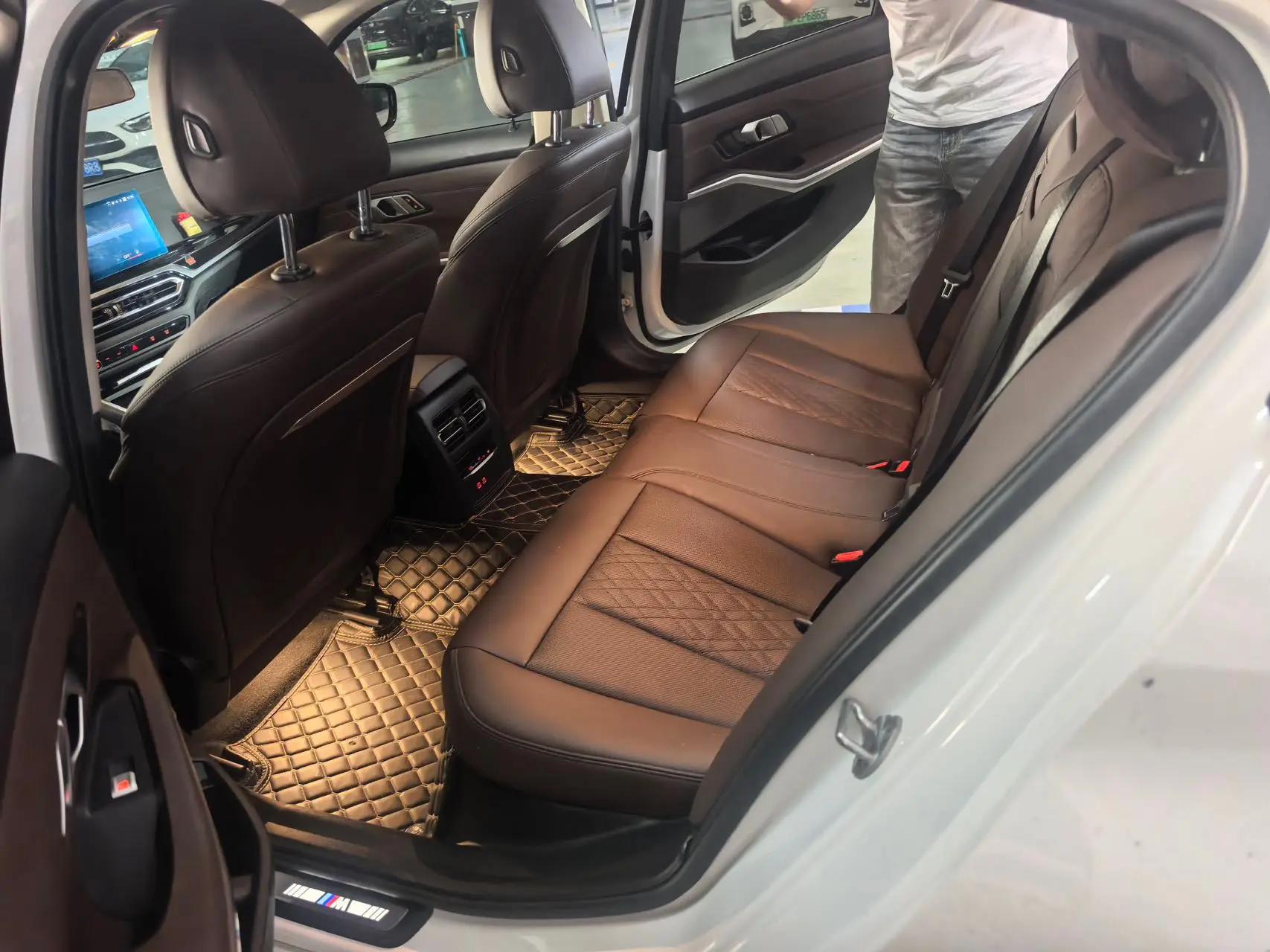 BMW 3 Series 2023 320Li M Sports Suit 8