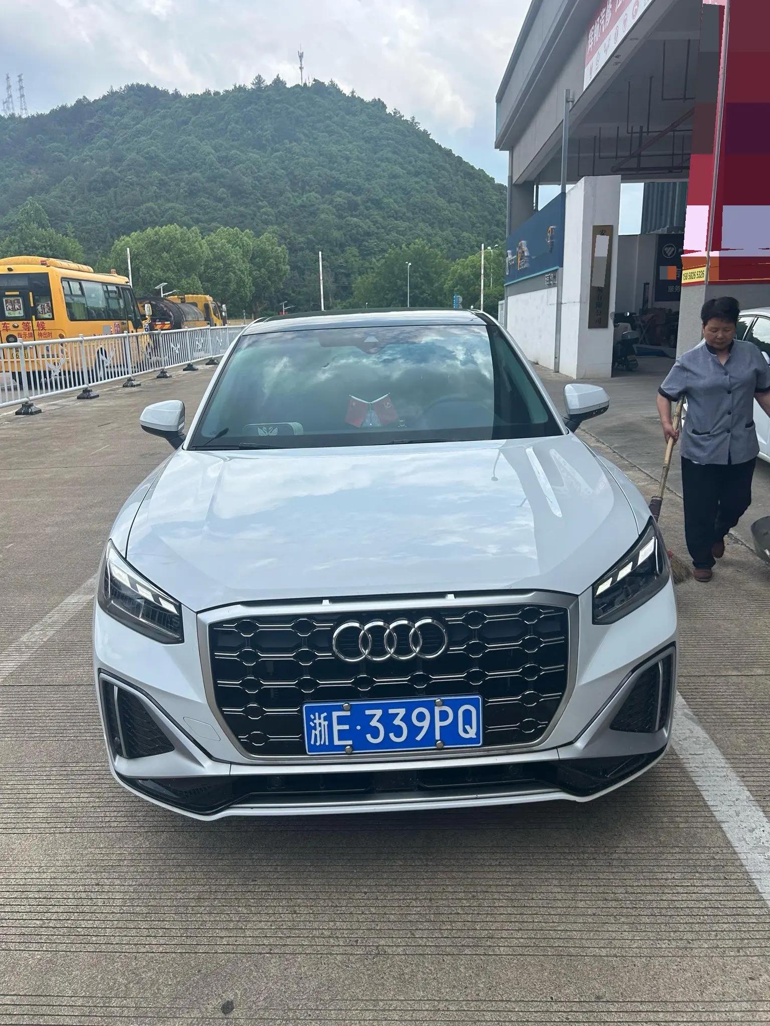 Audi 2023 Q2L 1.5TFSI 35TFSI Fashion Dynamic Automatic 2