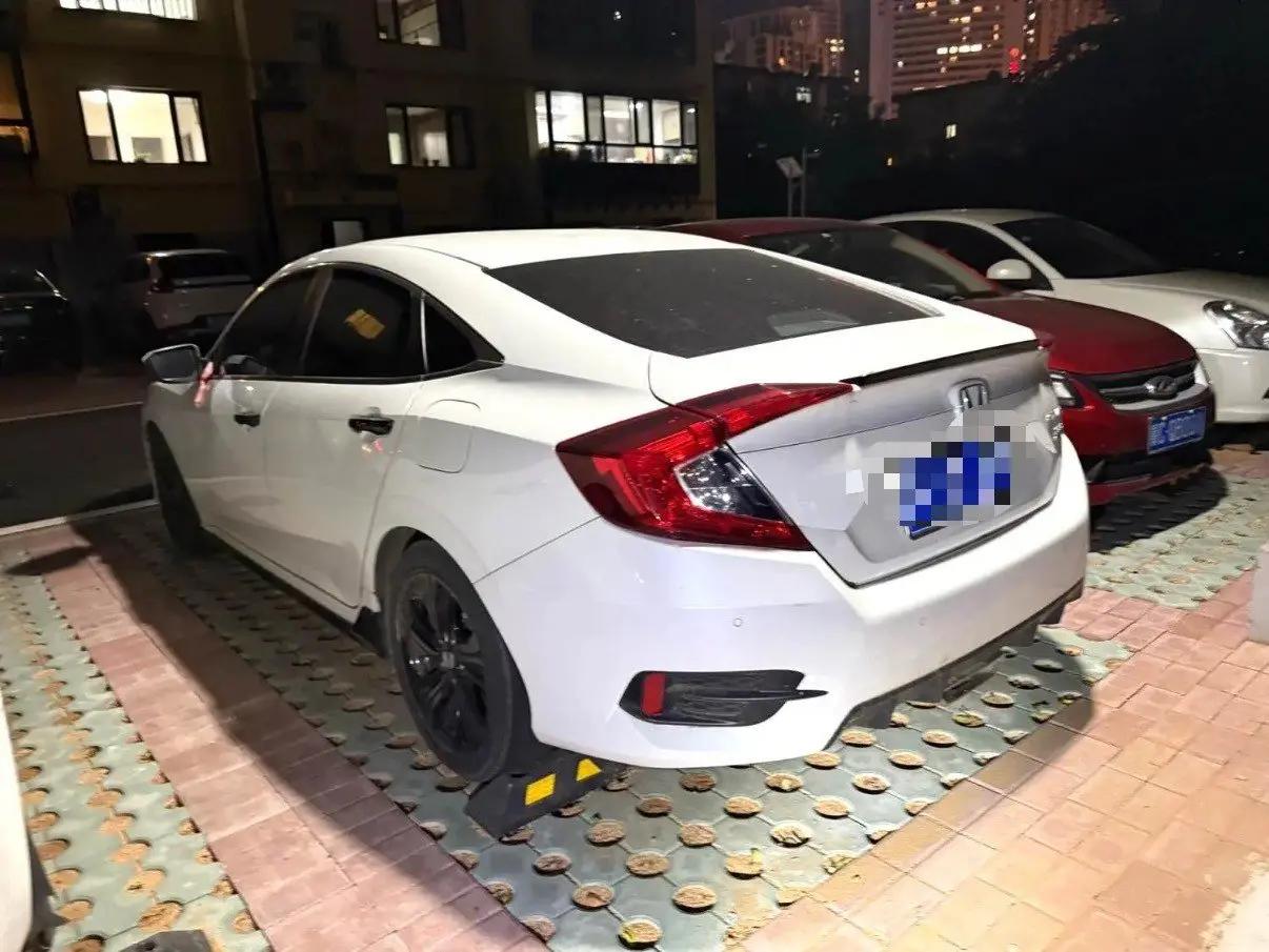 Civic 2019 220TURBO CVT Combustion Edition National V 8