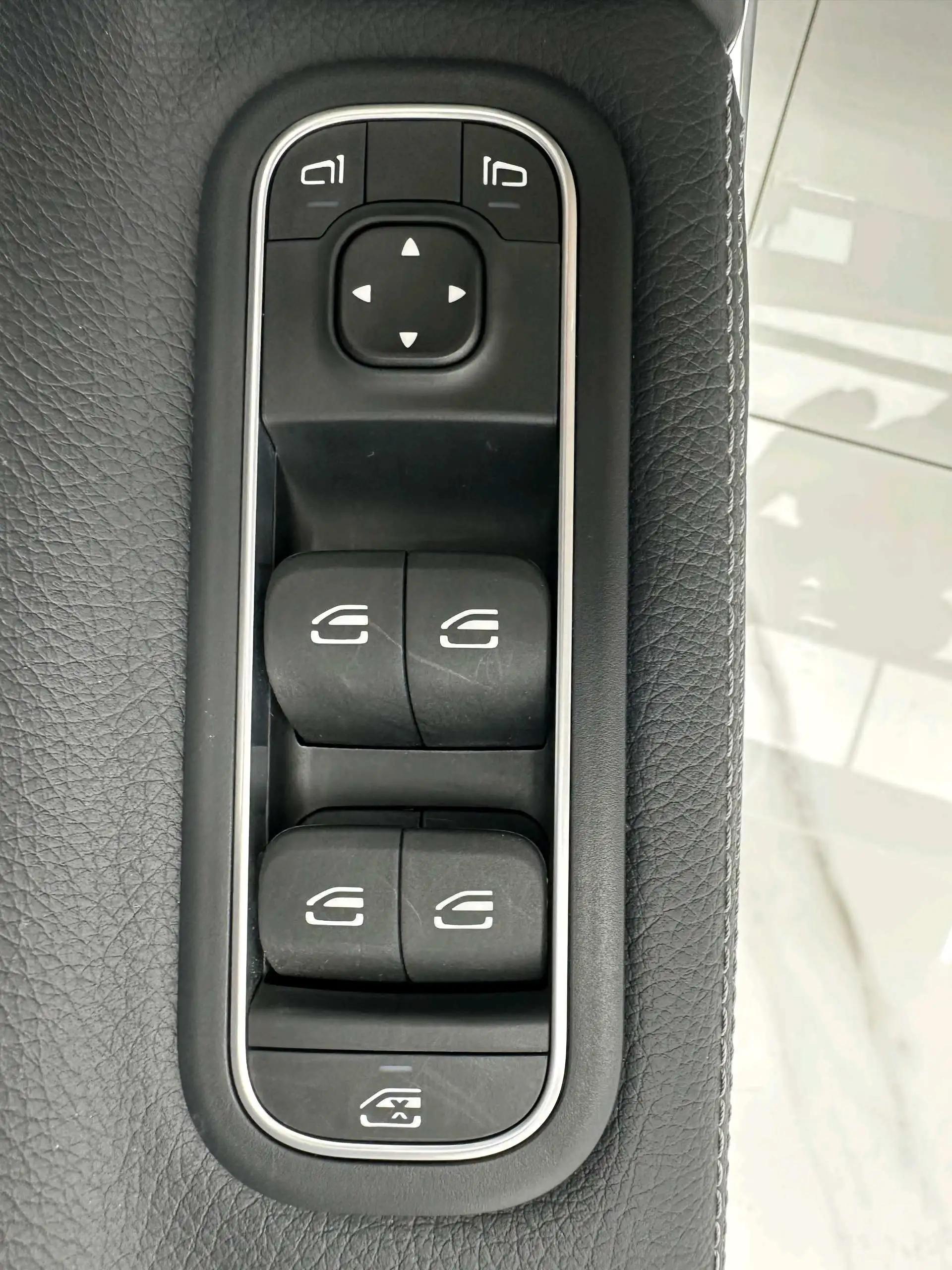 Mercedes Benz A- Class 2023 A 180 L 1.3T Automatic 11
