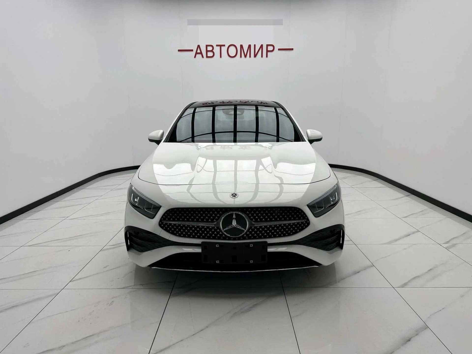 Mercedes Benz A- Class 2023 A 180 L 1.3T Automatic 3